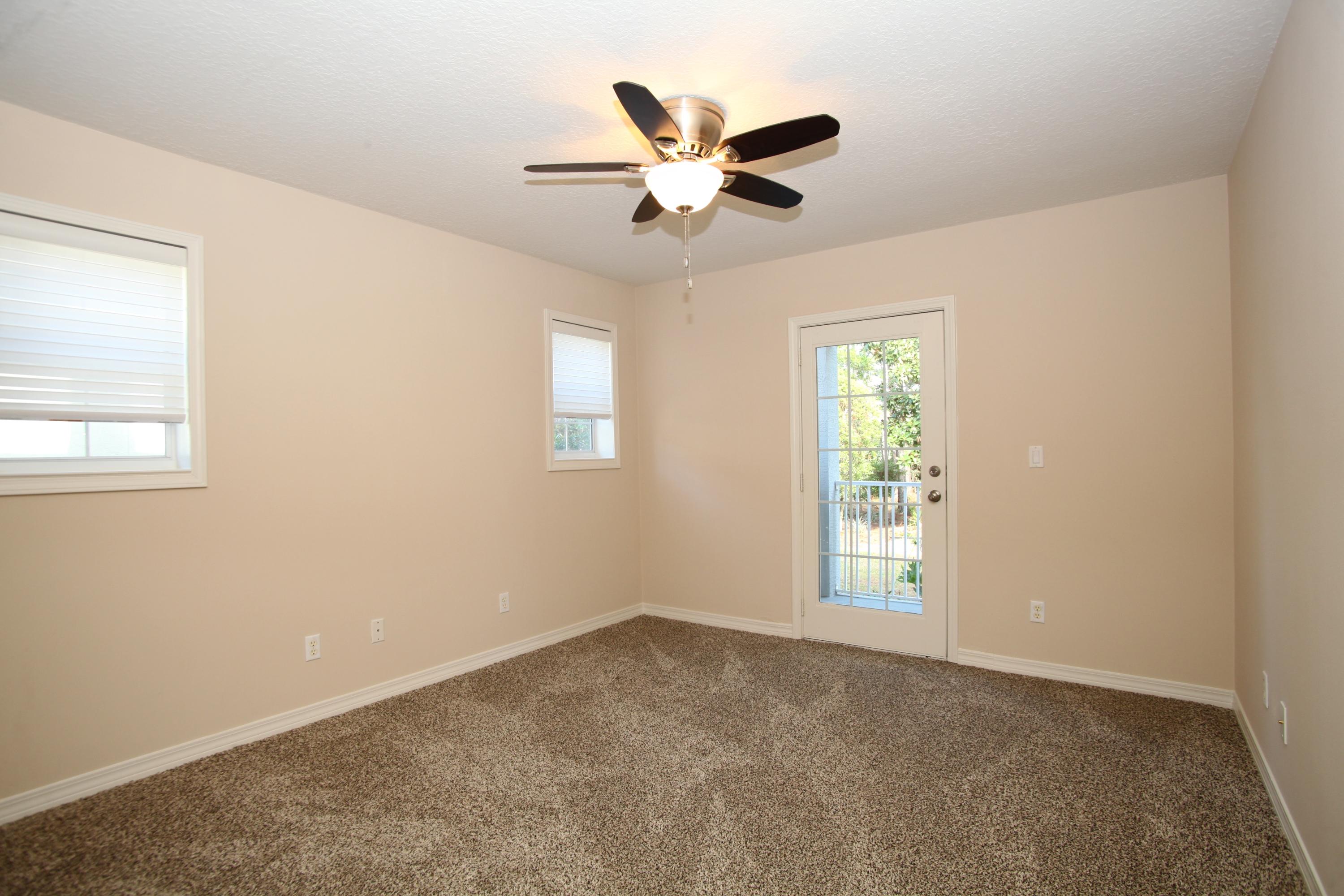 EMERALD LAKES PH 1 - Residential