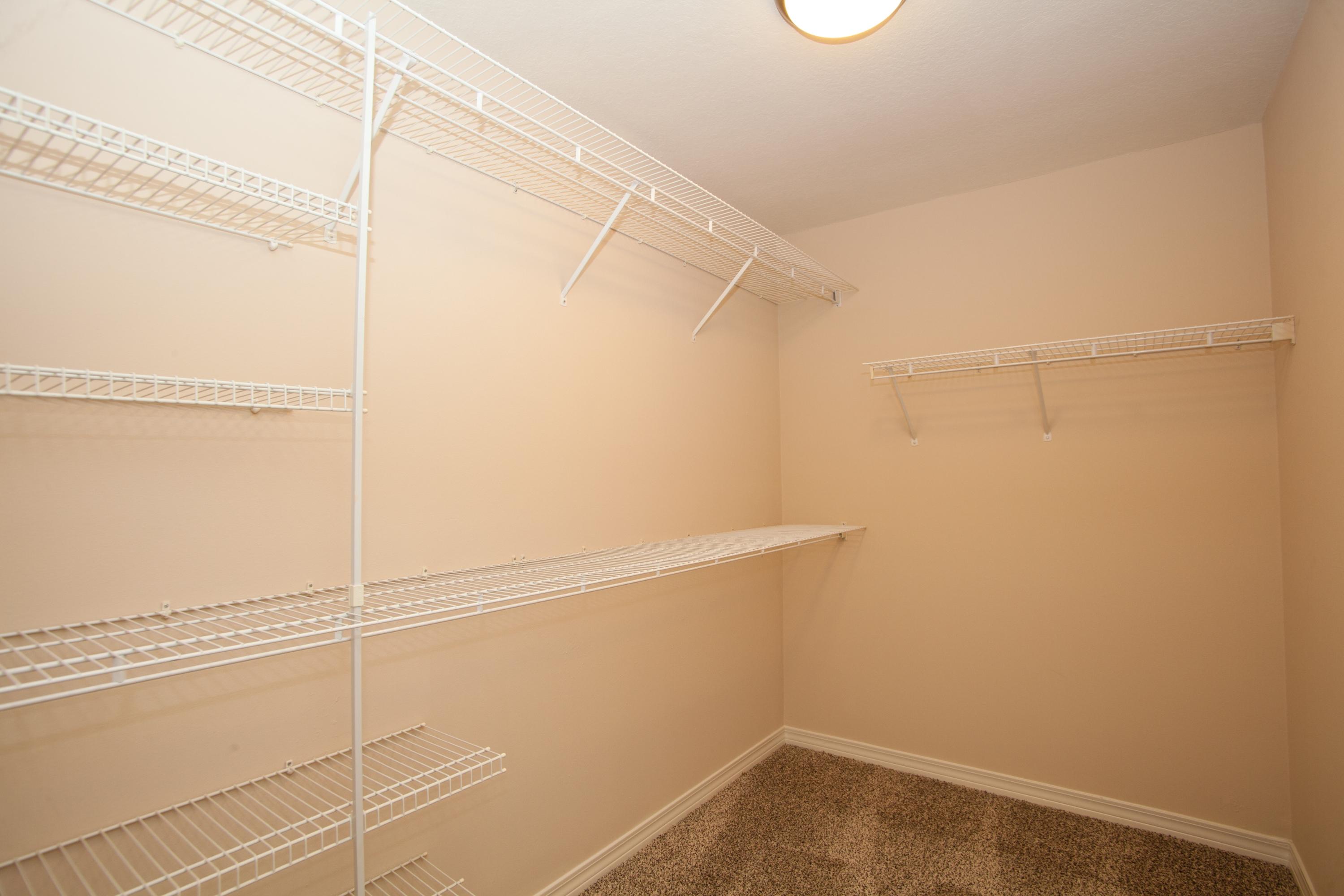 EMERALD LAKES PH 1 - Residential