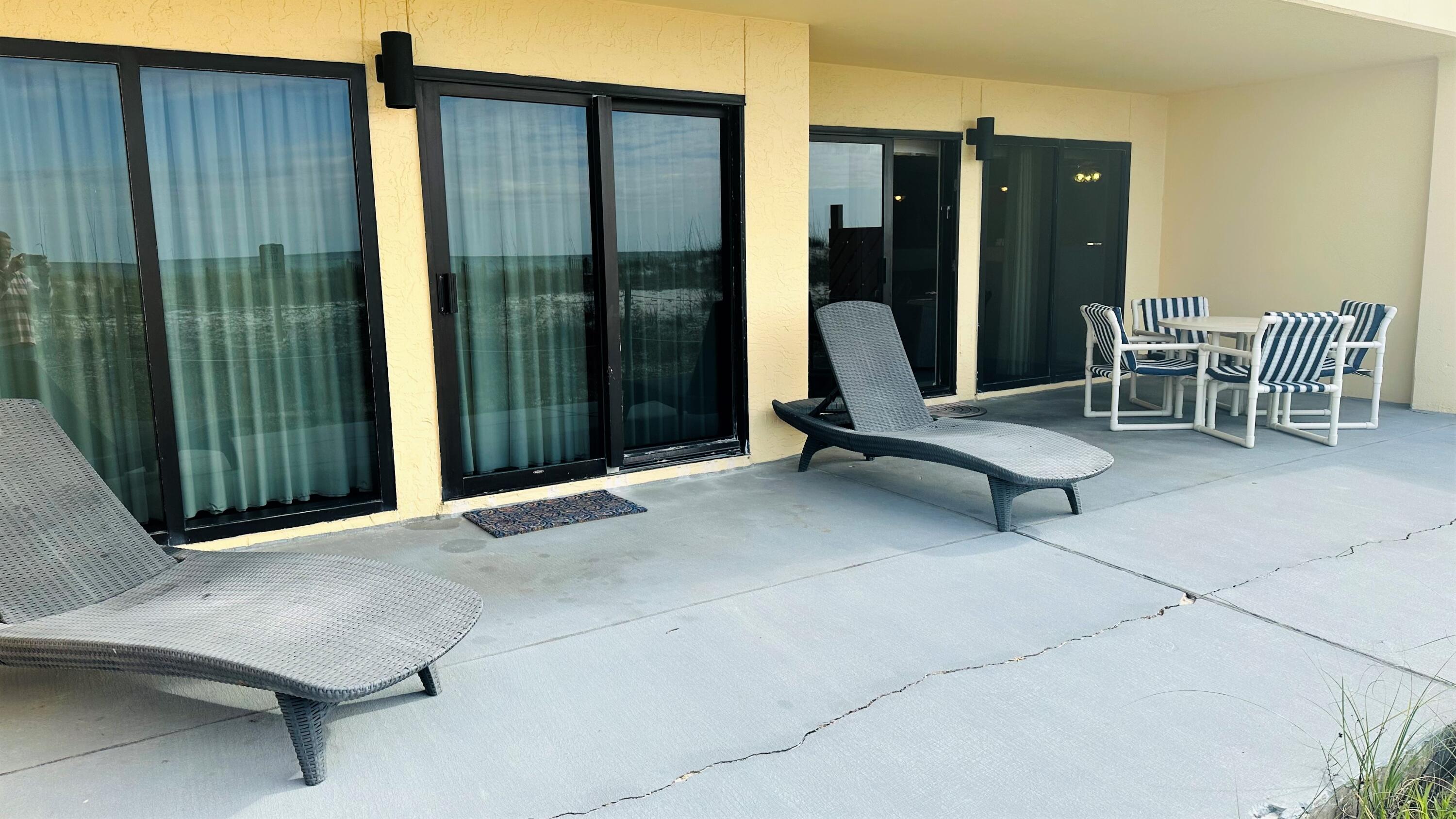 SURF DWELLER CONDO - Residential