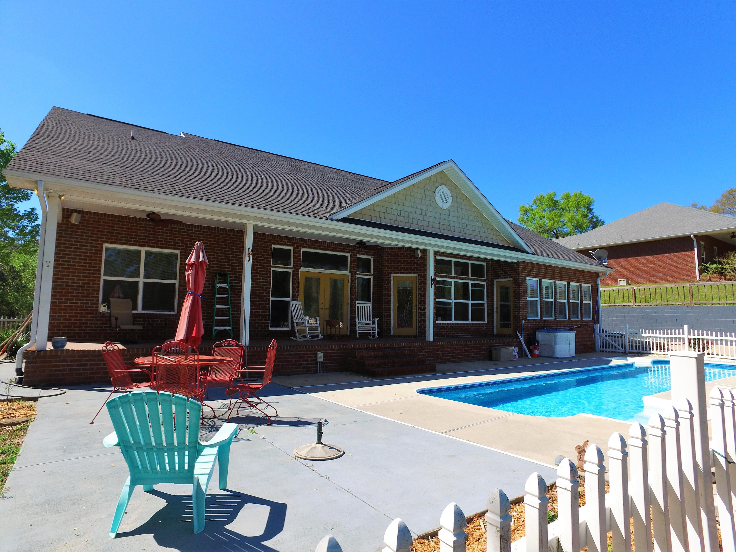 Country Club Estates - Residential