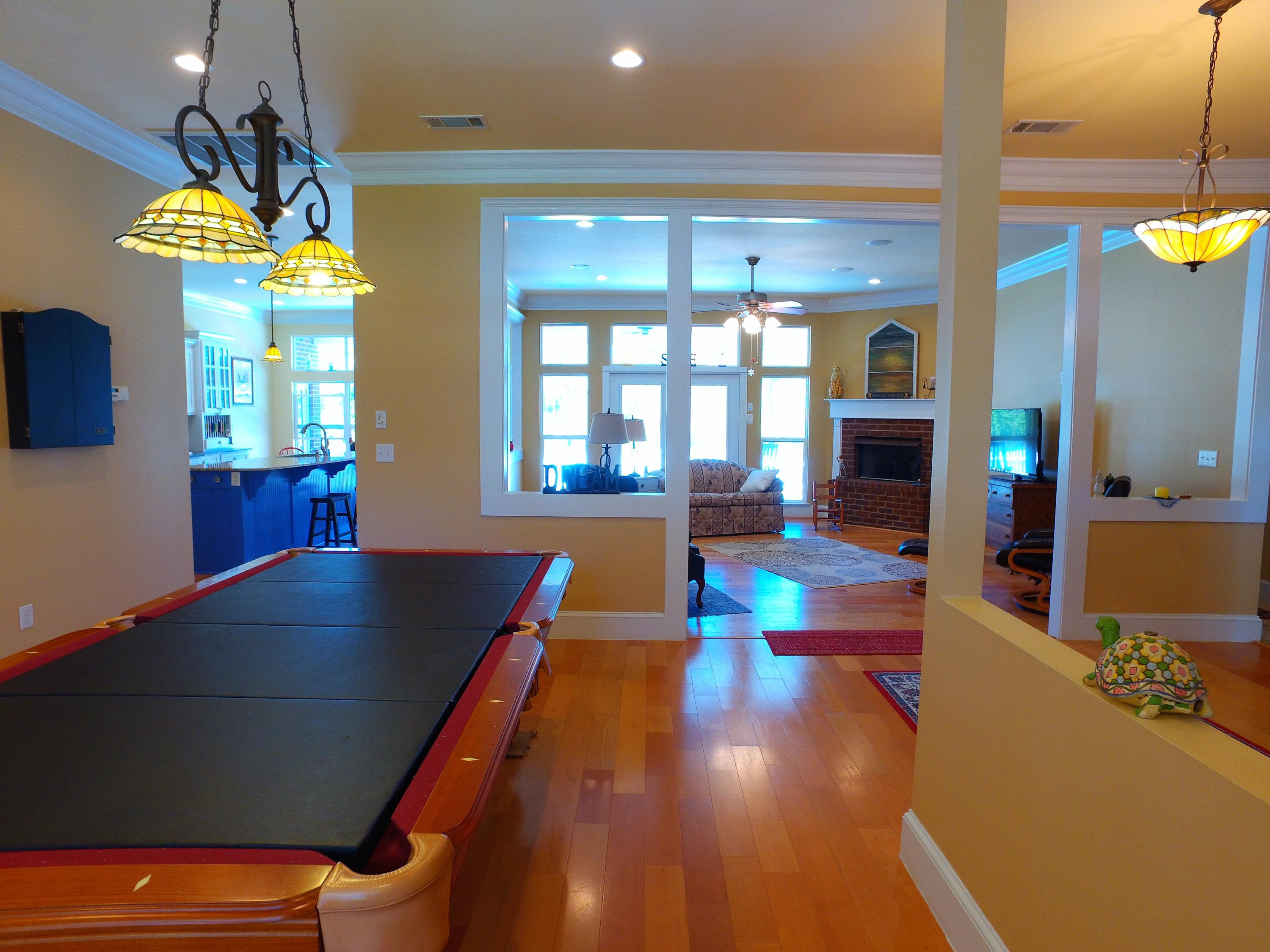 Country Club Estates - Residential