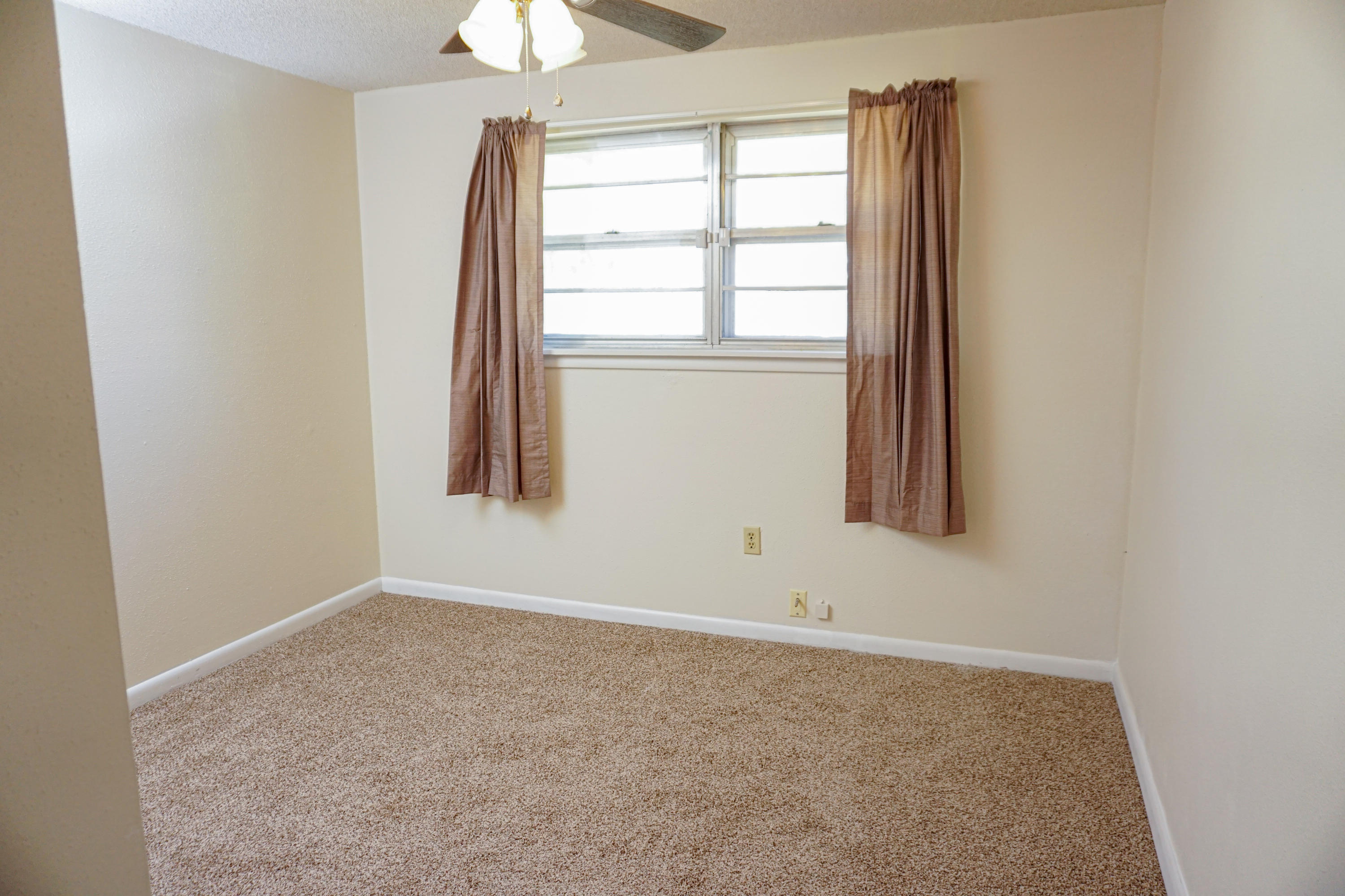 SO RANG 24 (242000.00) - Residential