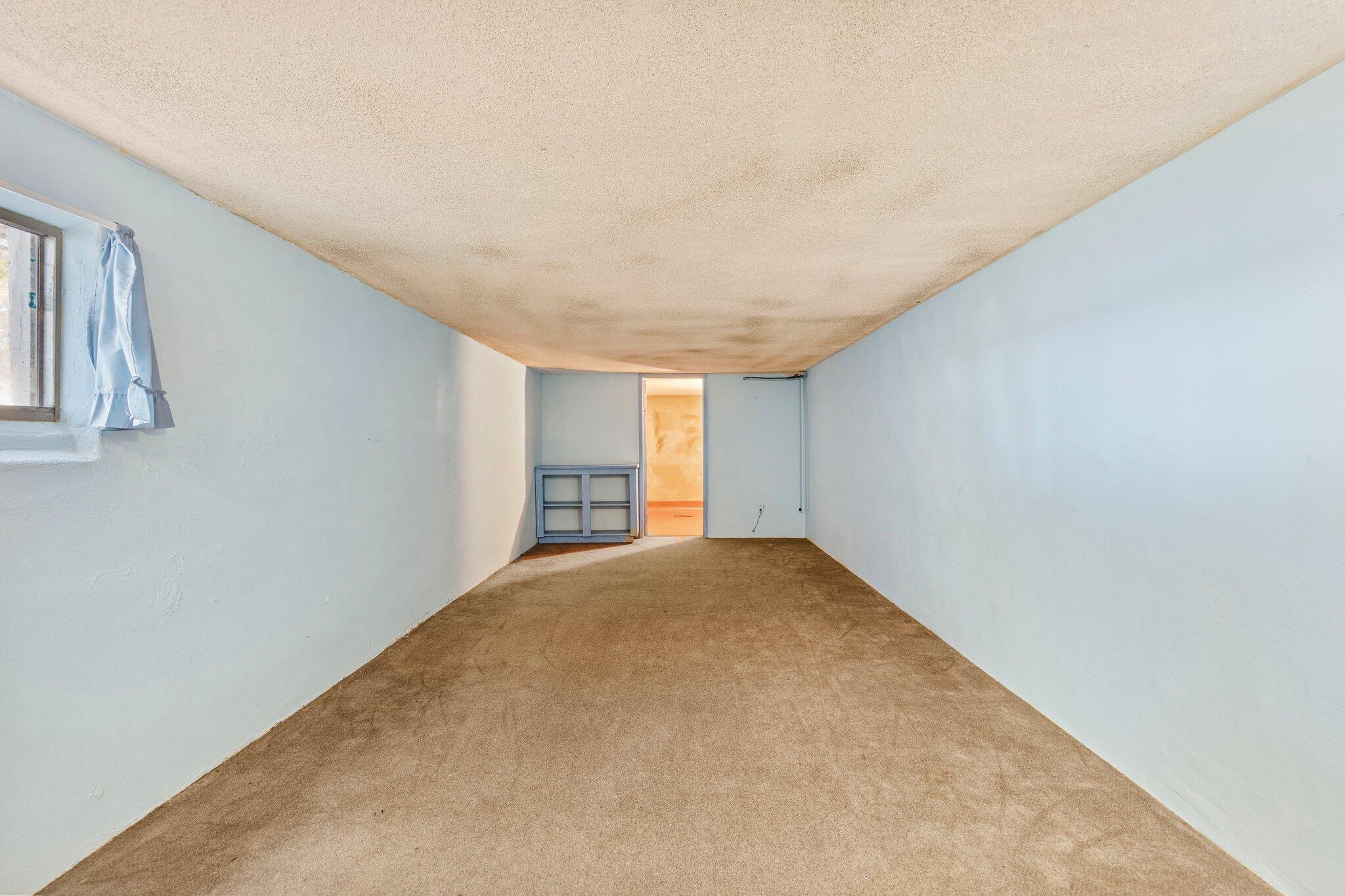 GREY MOSS POINT - Residential