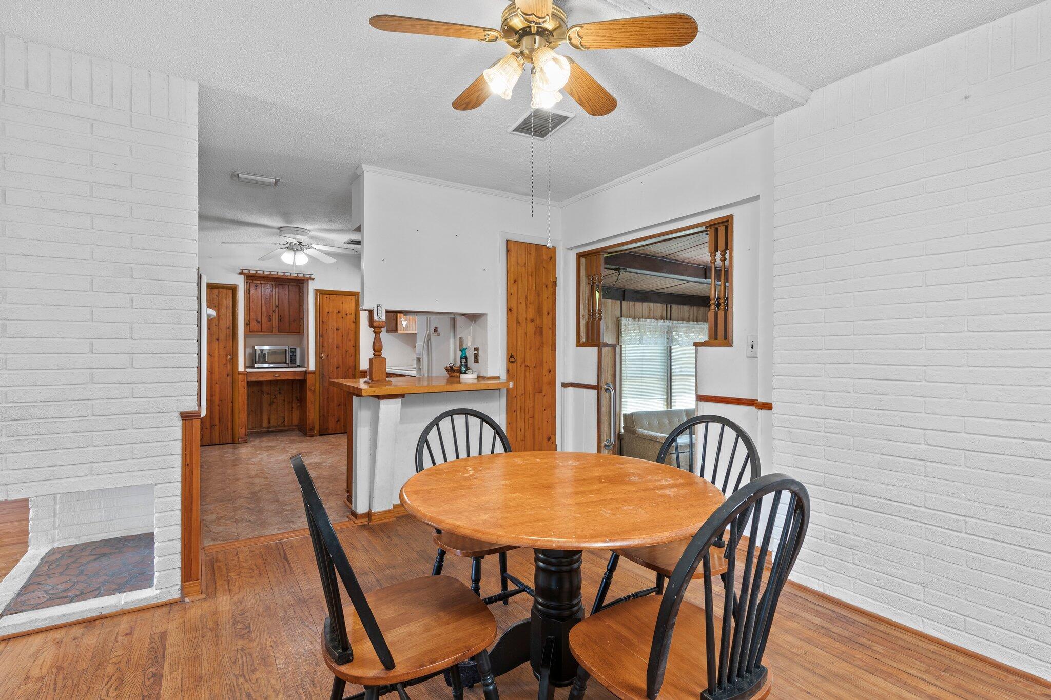 GREY MOSS POINT - Residential