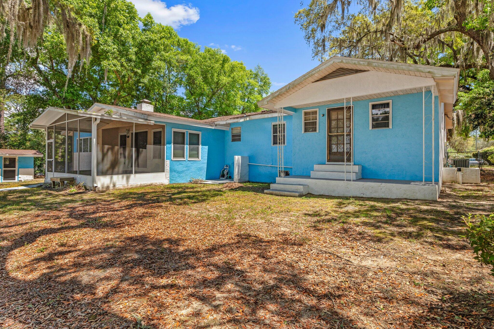 GREY MOSS POINT - Residential