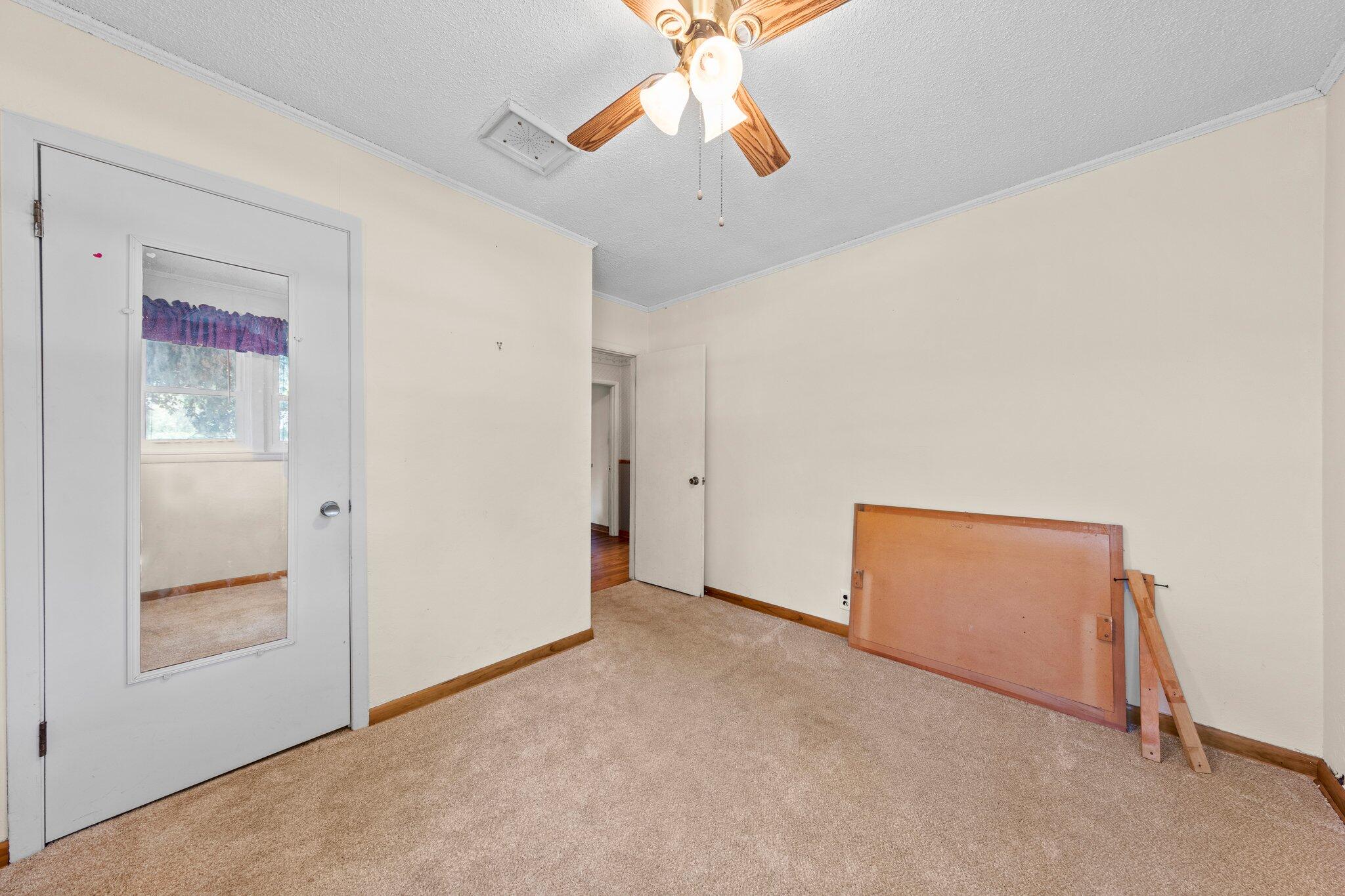 GREY MOSS POINT - Residential