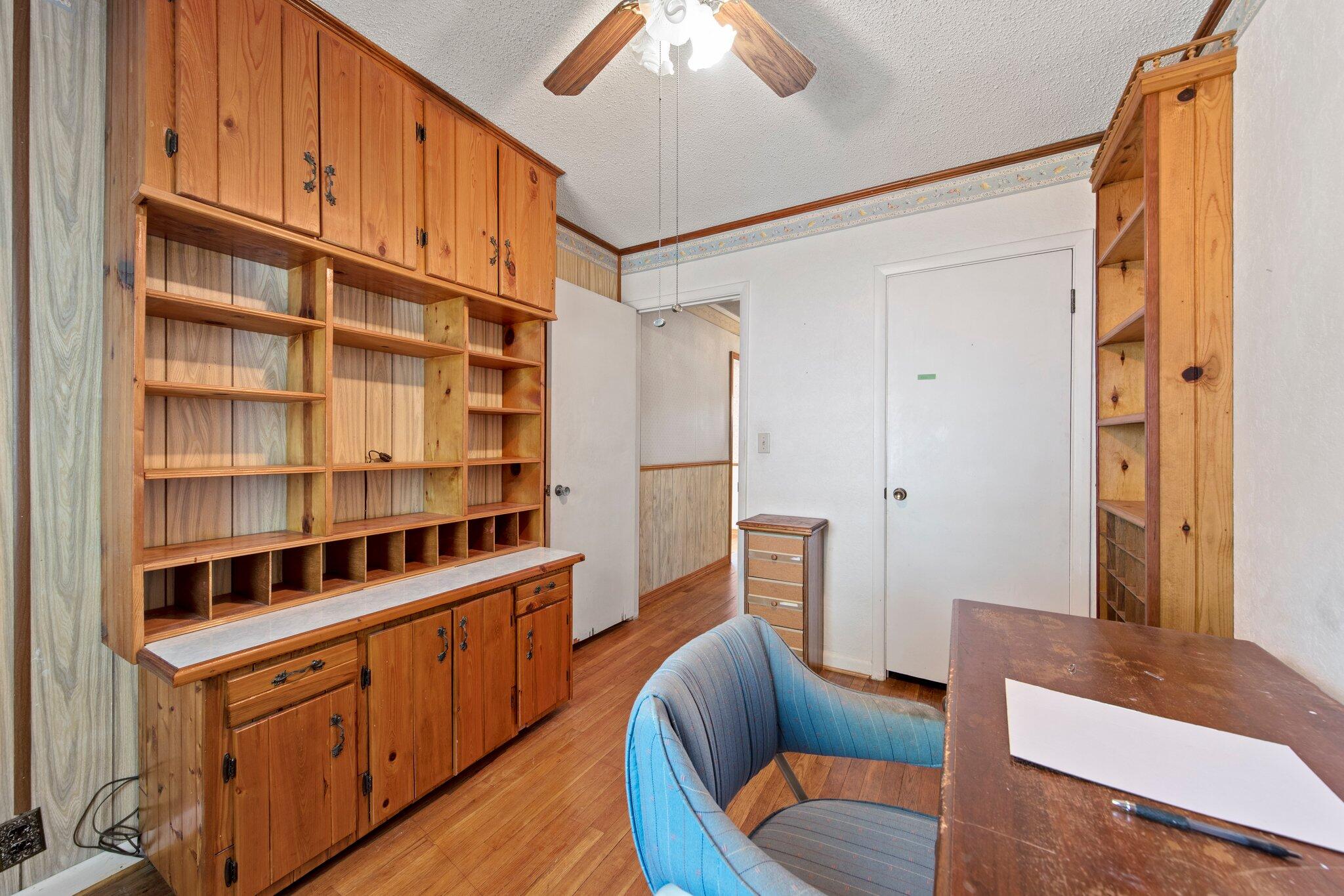 GREY MOSS POINT - Residential