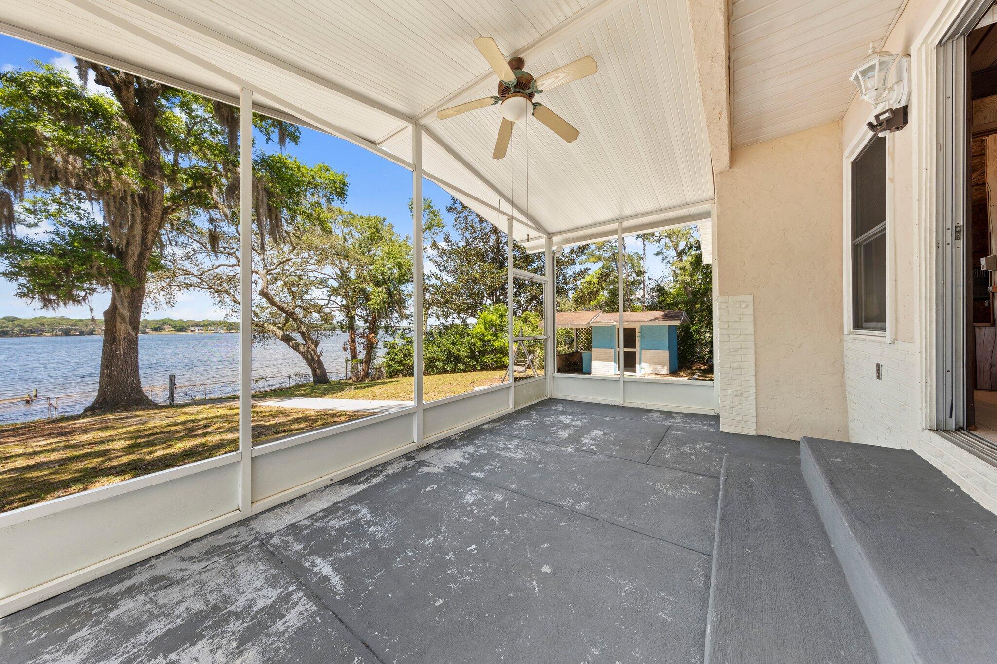 GREY MOSS POINT - Residential