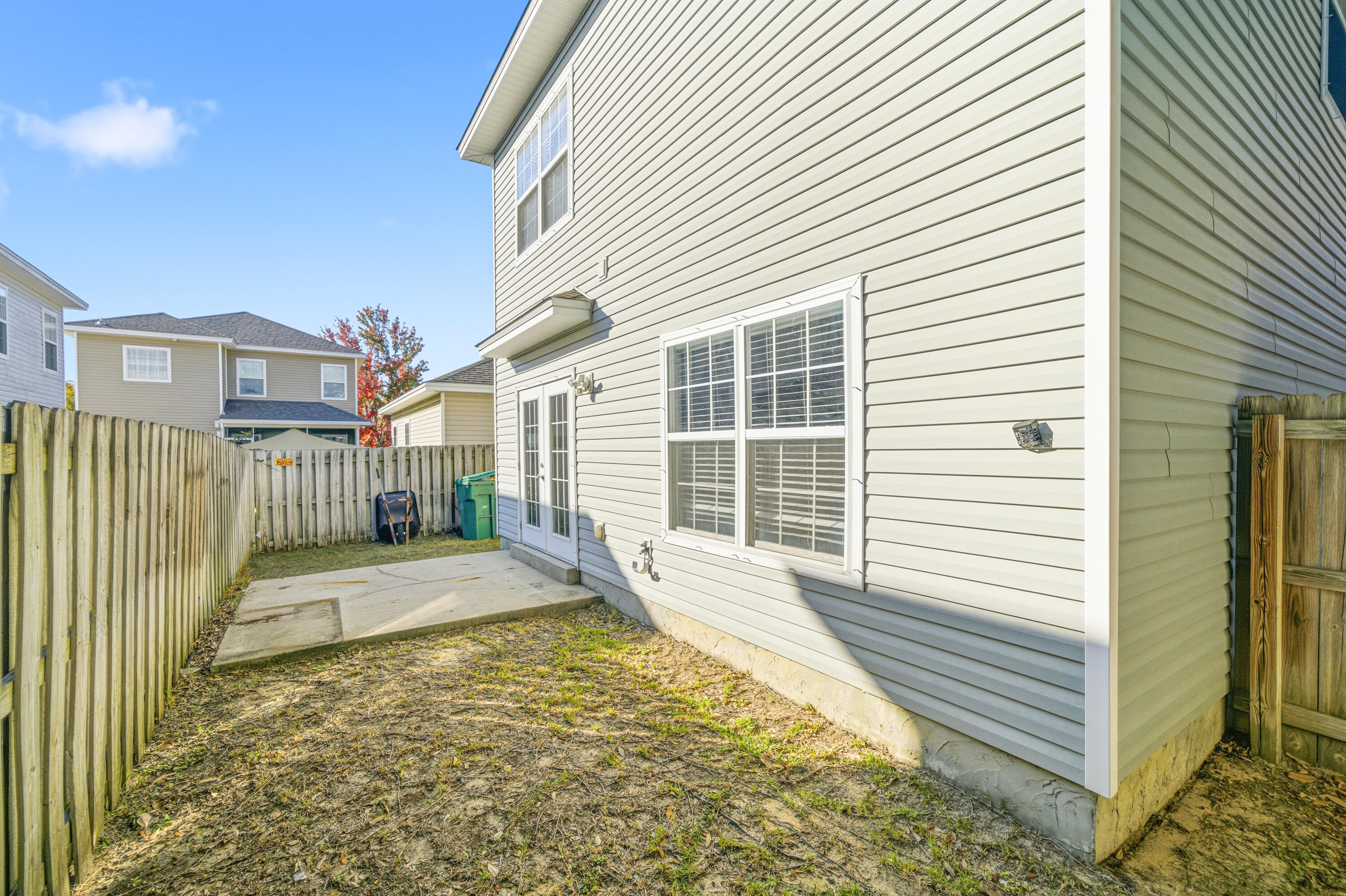 REDWOOD VILLAGE - Residential