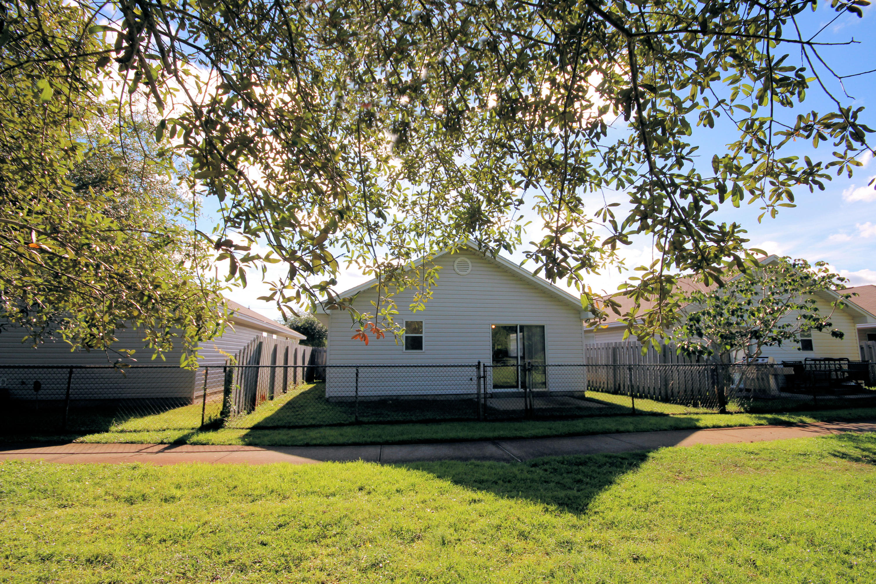 SHALIMAR COTTAGES - Residential