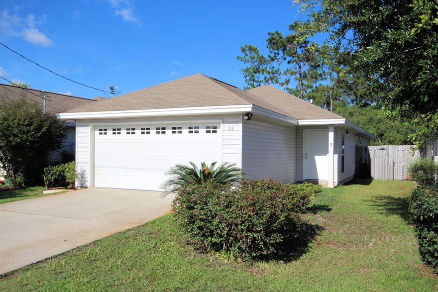 Spacious airy, clean, updated, great square footage. Perfectly located close to shopping, beaches and both bases!!! This home is Perfect!!! Great park in back outside fenced in yard, large bedrooms, updated kitchen, crown molding....priced to sell!!! Call today and schedule your appt. This won't last long on market!! Termite bond in place