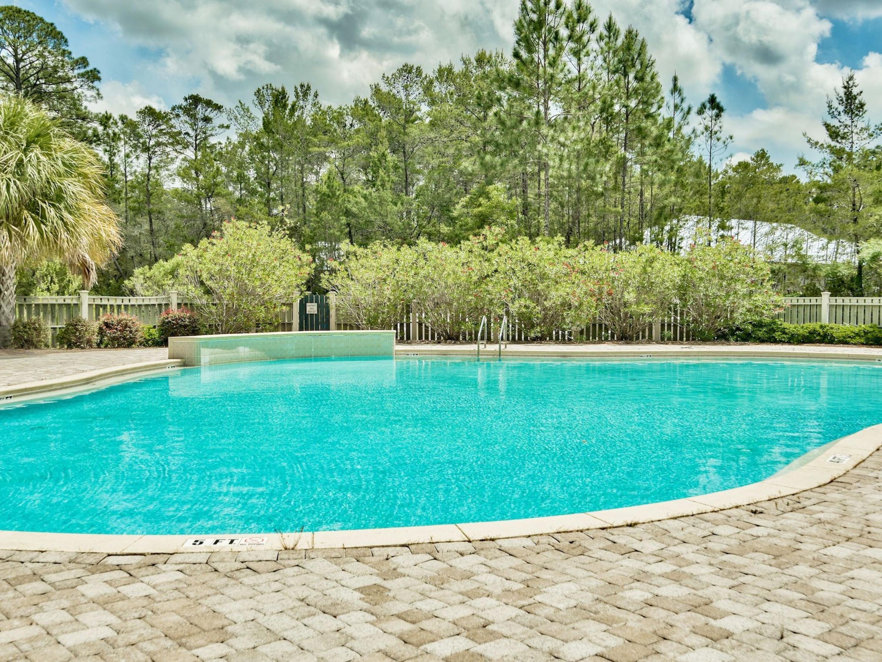 GRAYTON BAYOU - Residential