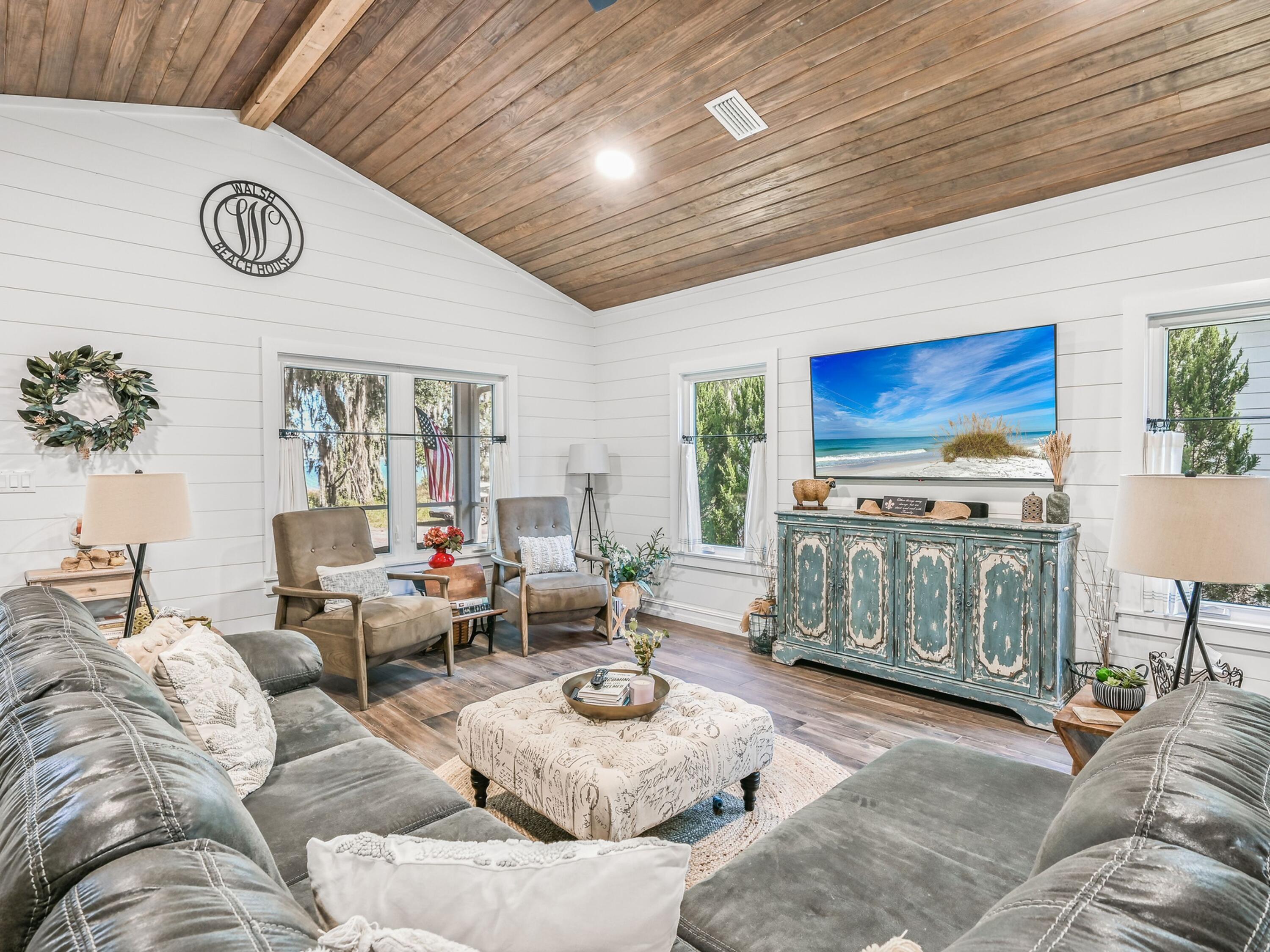 GRAYTON BAYOU - Residential