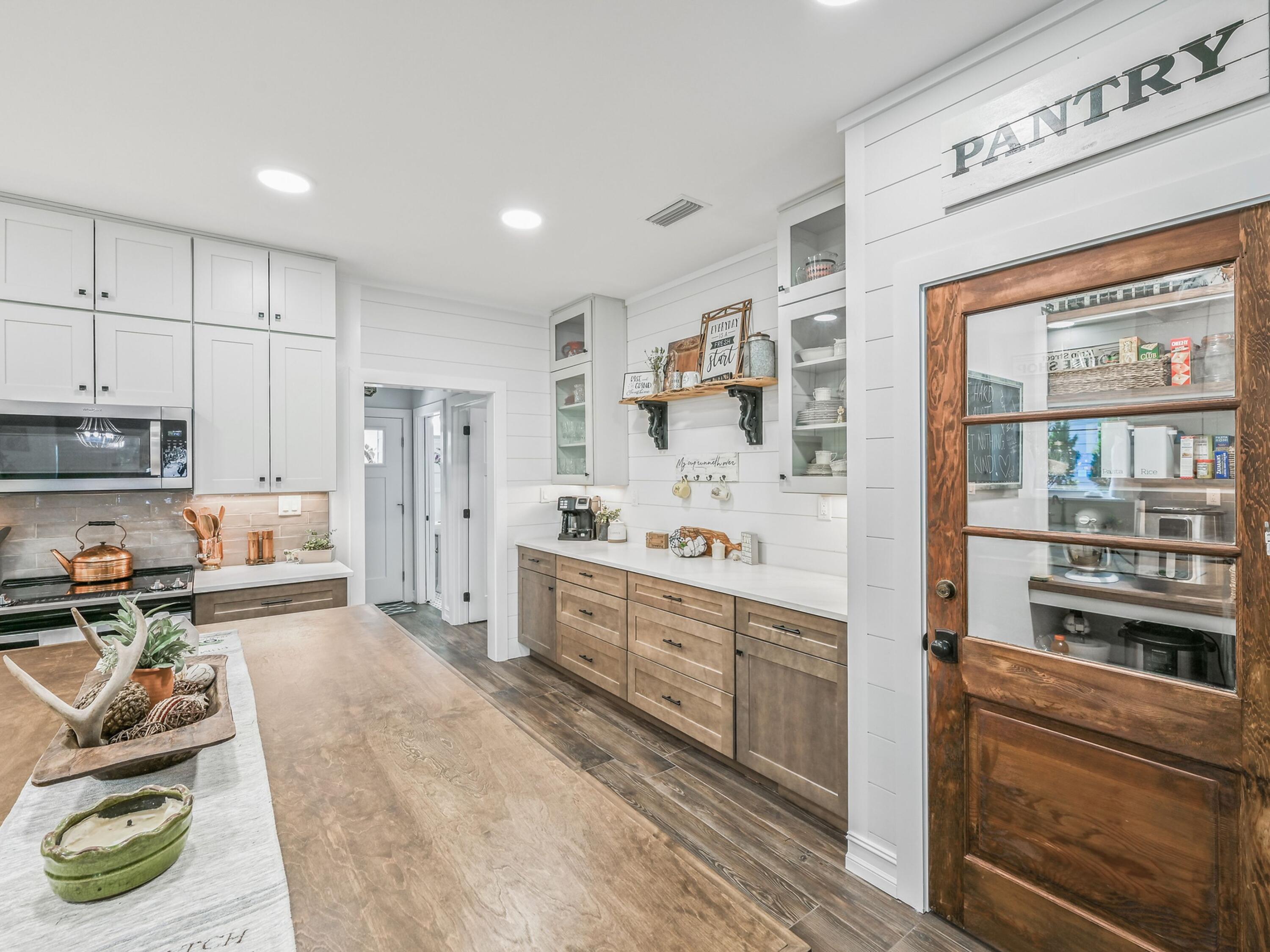 GRAYTON BAYOU - Residential