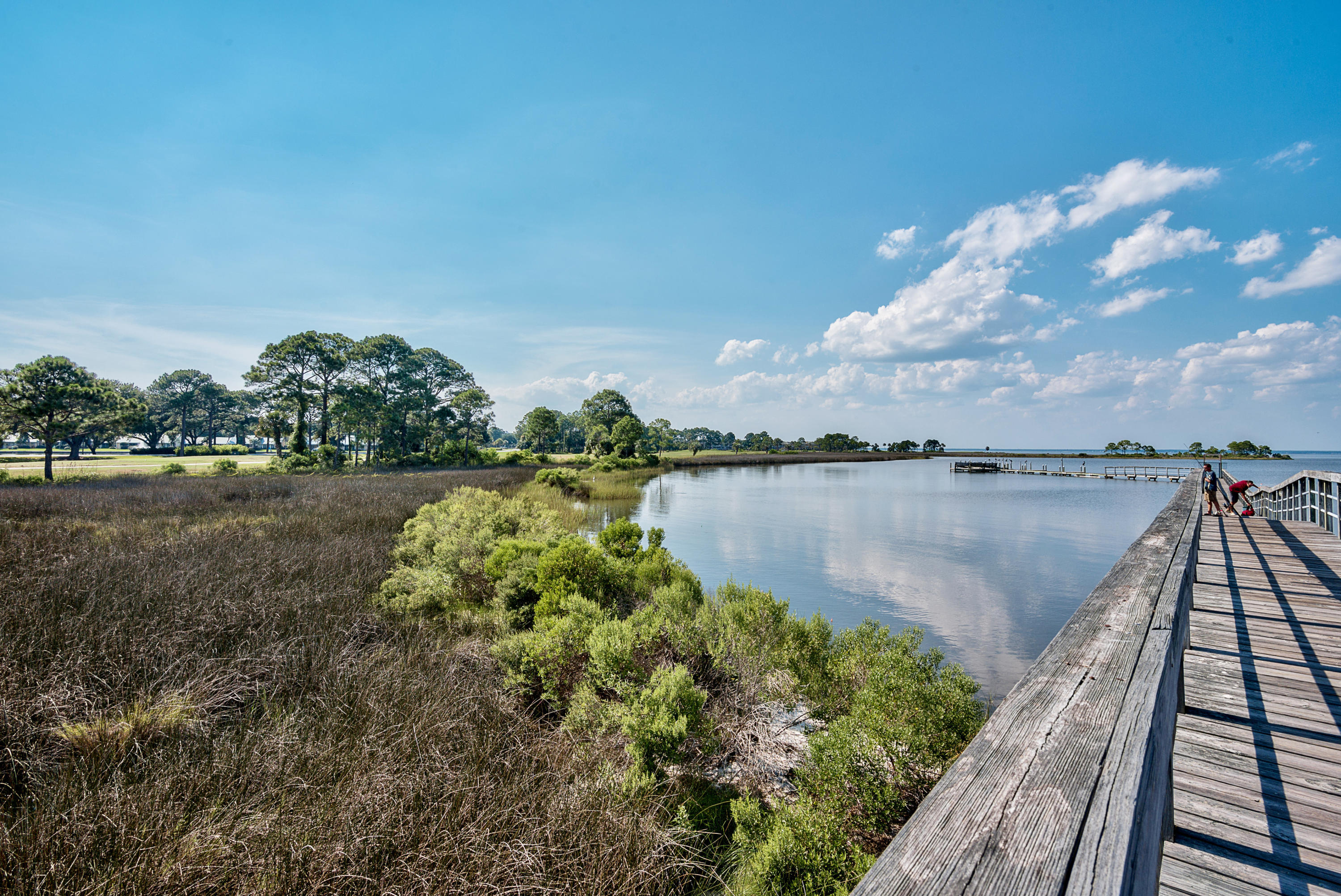 BUNGALOS AT SANDESTIN - Residential