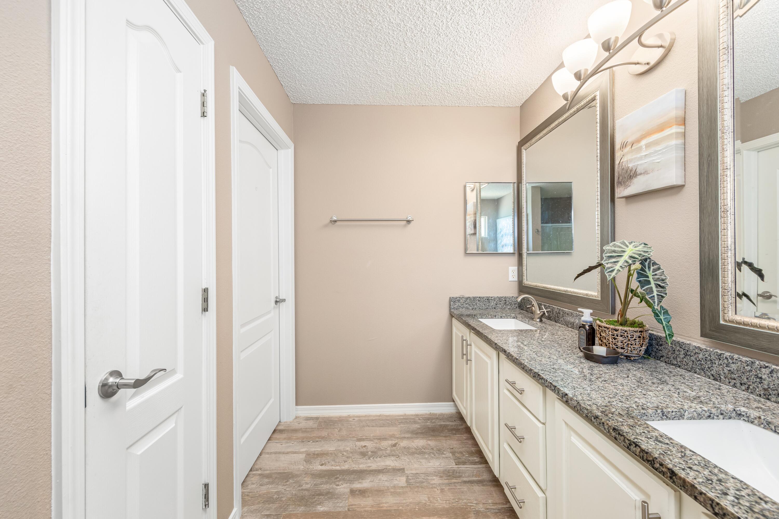 LIGHTHOUSE POINTE UNIT 3 - Farm