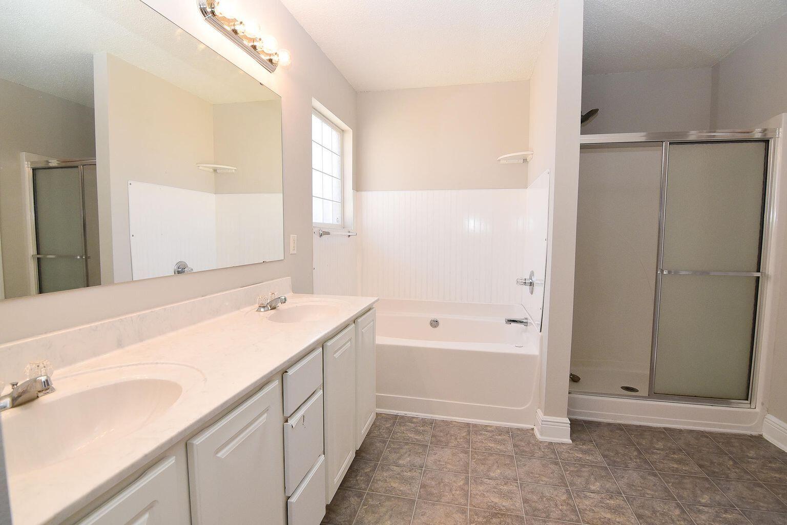 COUNTRYVIEW ESTATES 10TH ADDN - Residential