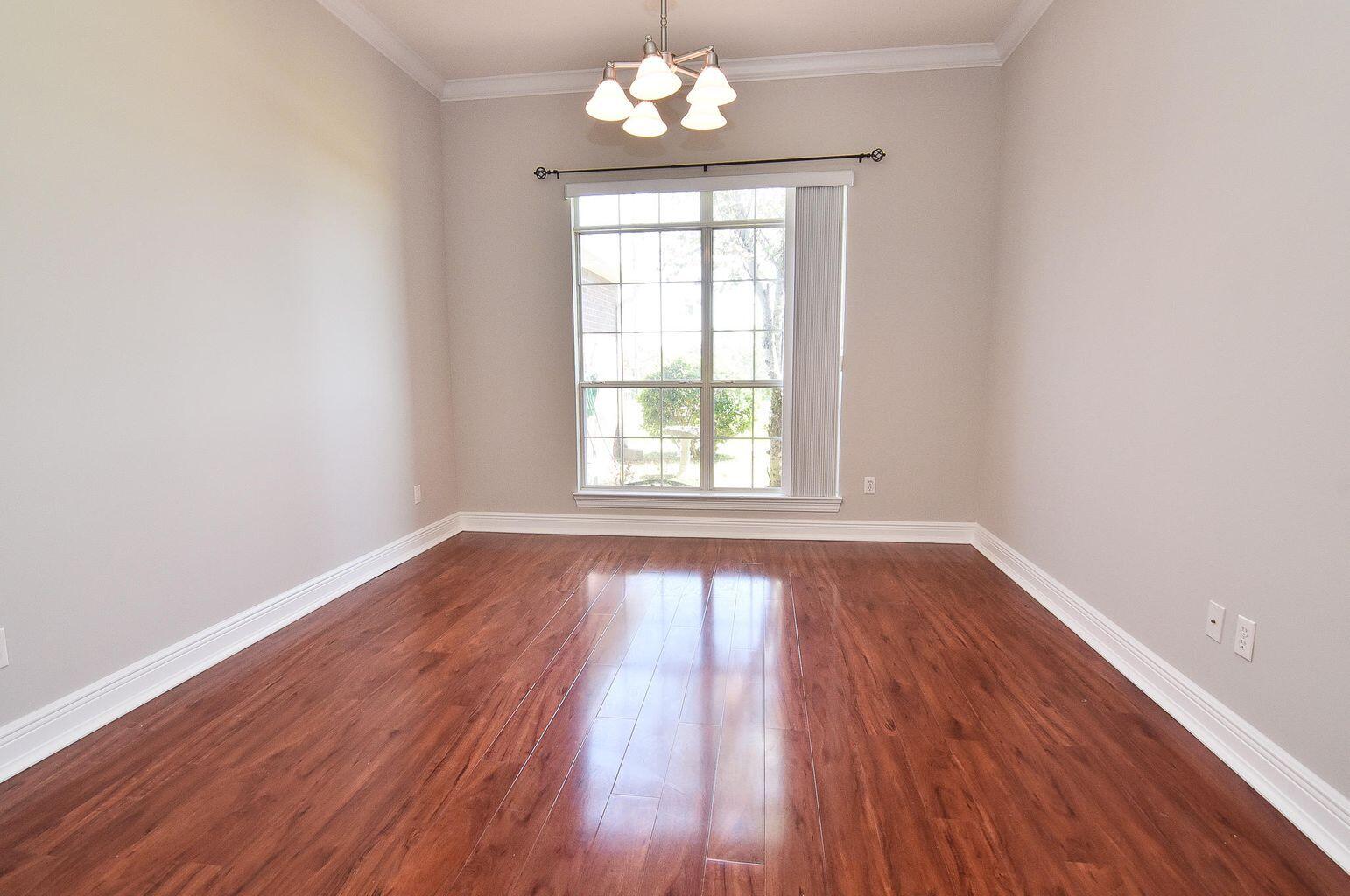 COUNTRYVIEW ESTATES 10TH ADDN - Residential