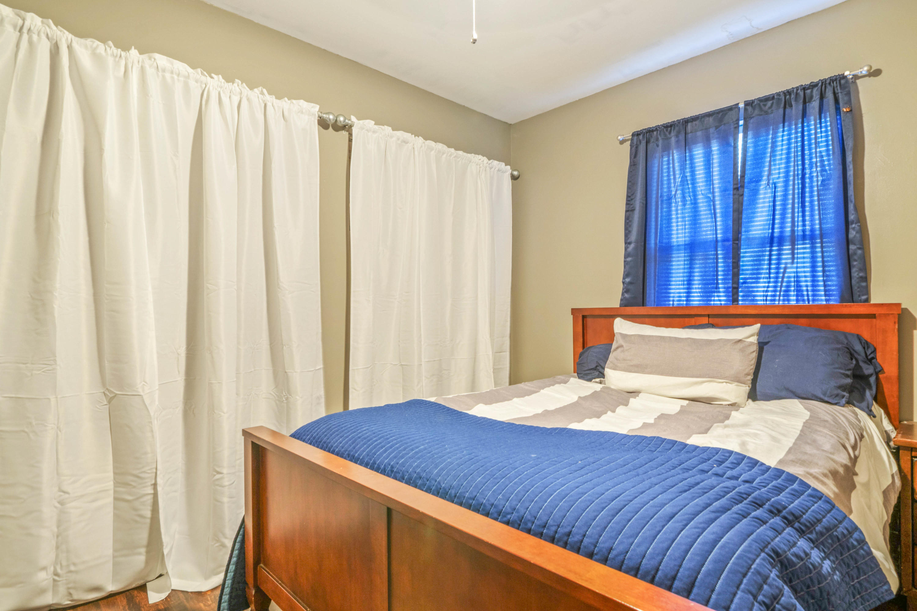 NO RECORDED SUBDIVISION - Residential