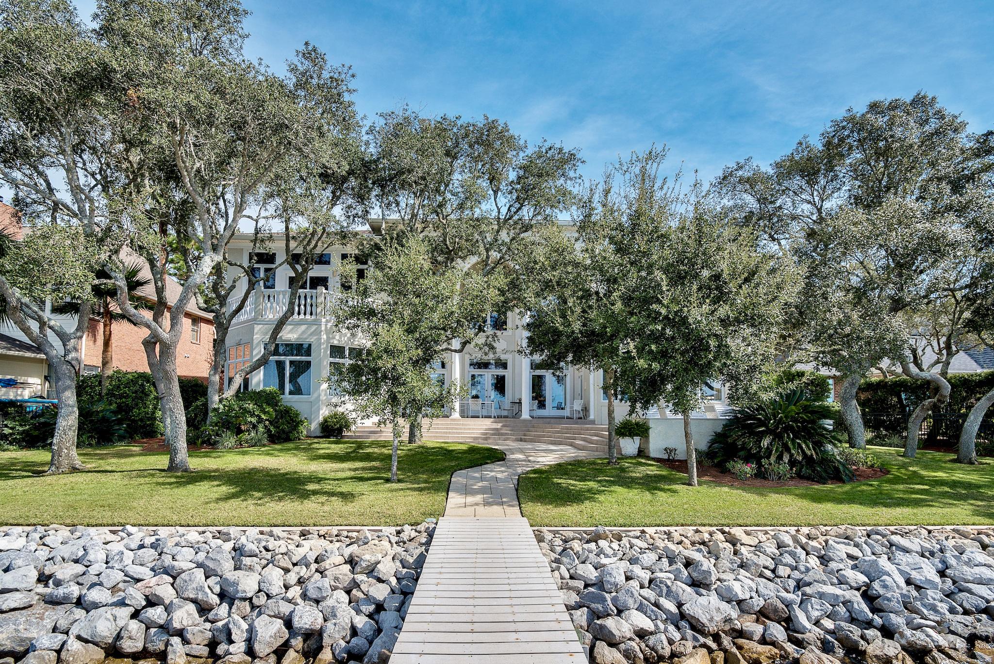 WINDWARD PH 4 - Residential