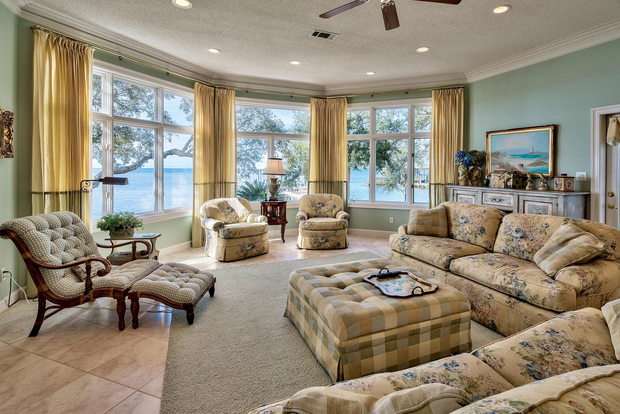 WINDWARD PH 4 - Residential