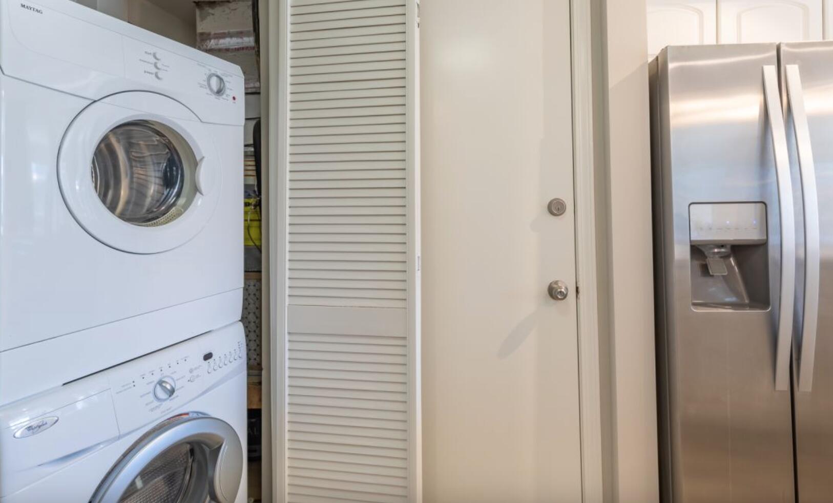 HARBOUR POINT CONDO - Residential