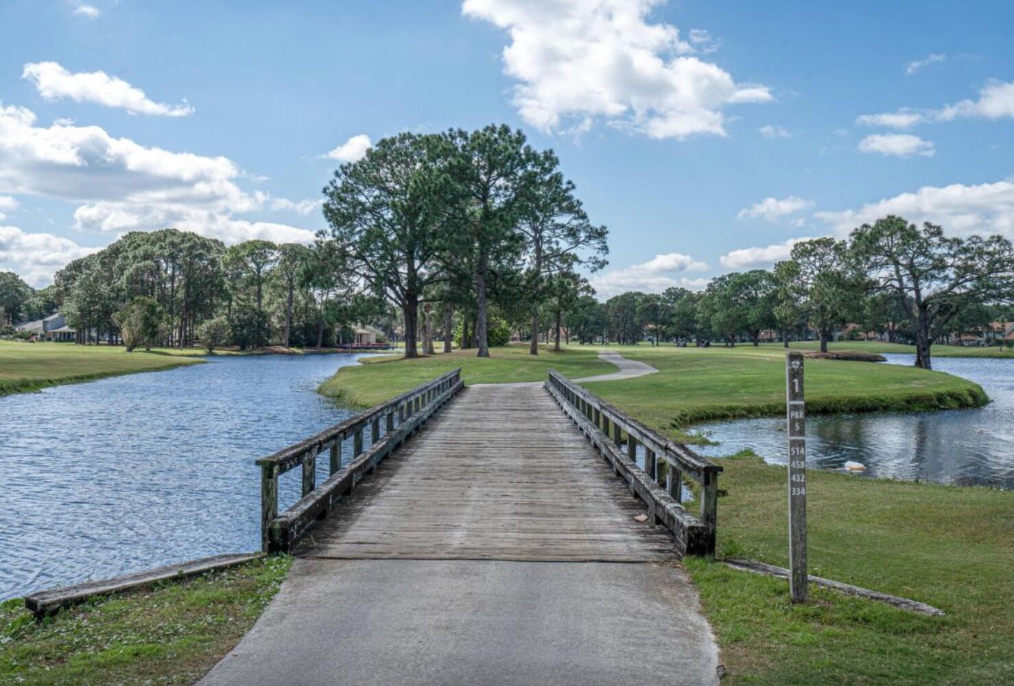 HARBOUR POINT CONDO - Residential