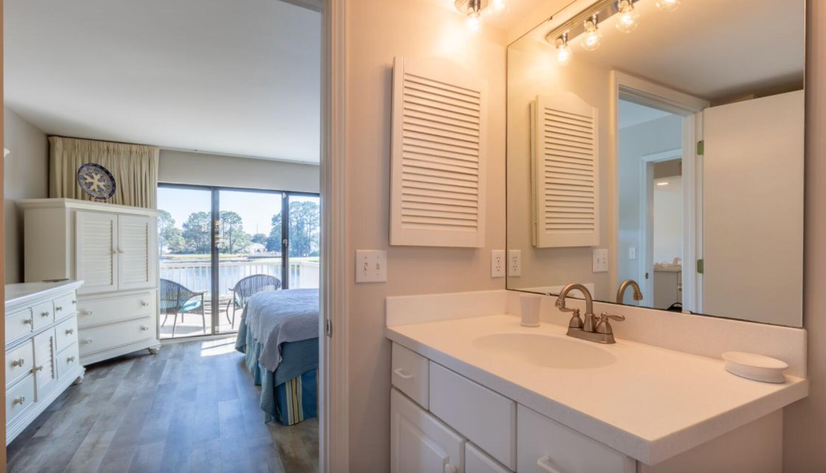 HARBOUR POINT CONDO - Residential