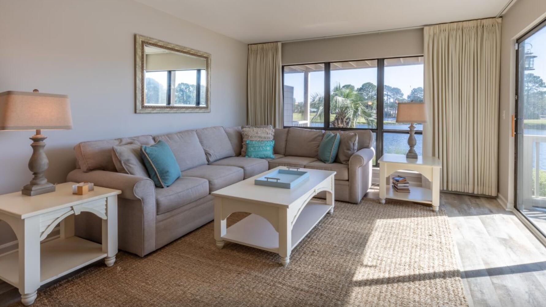 HARBOUR POINT CONDO - Residential