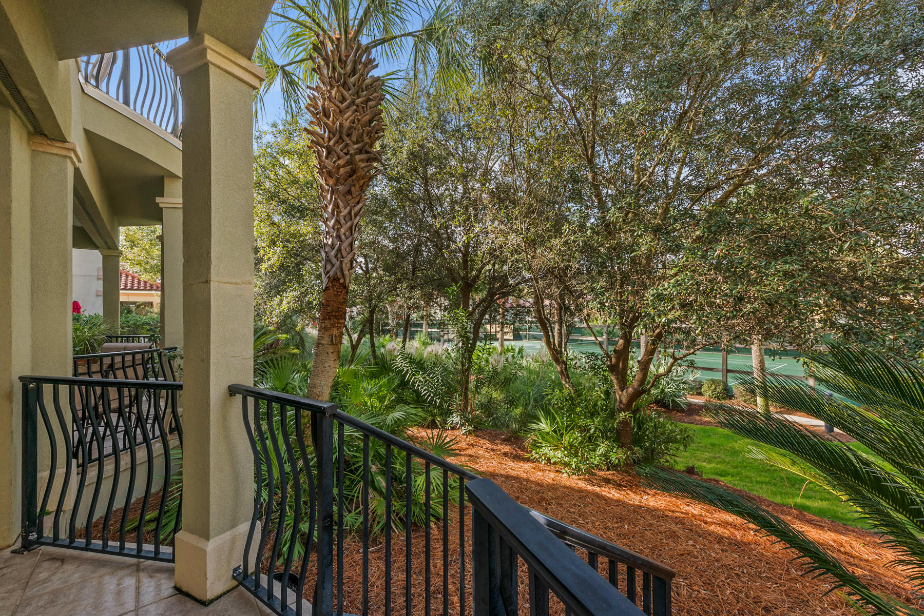 LA VALENCIA BEACH RESORT - Residential