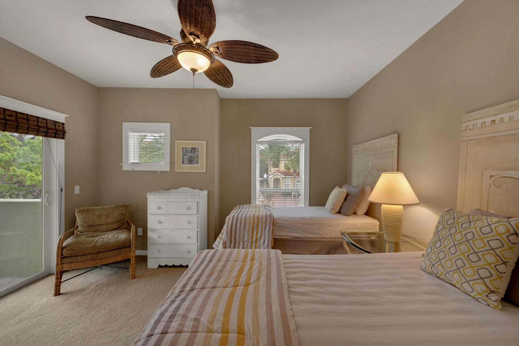 LA VALENCIA BEACH RESORT - Residential