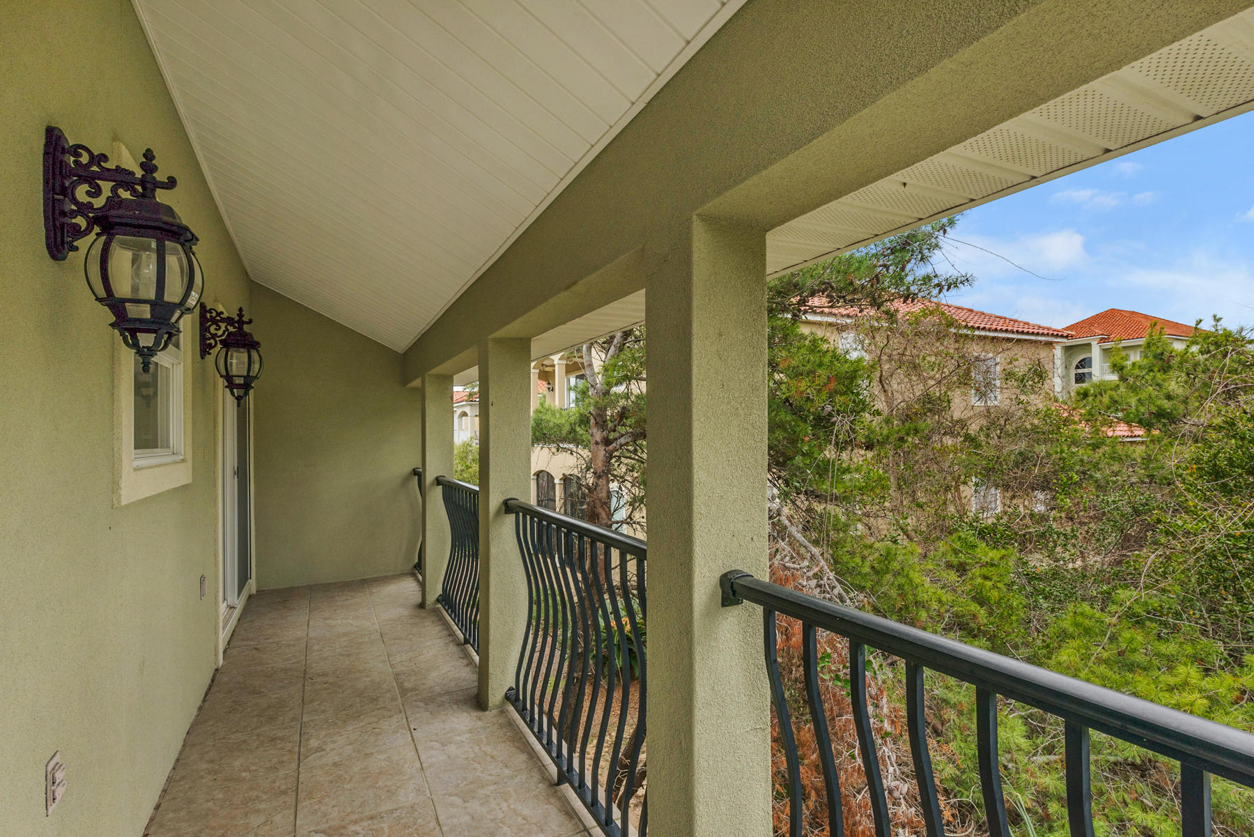 LA VALENCIA BEACH RESORT - Residential