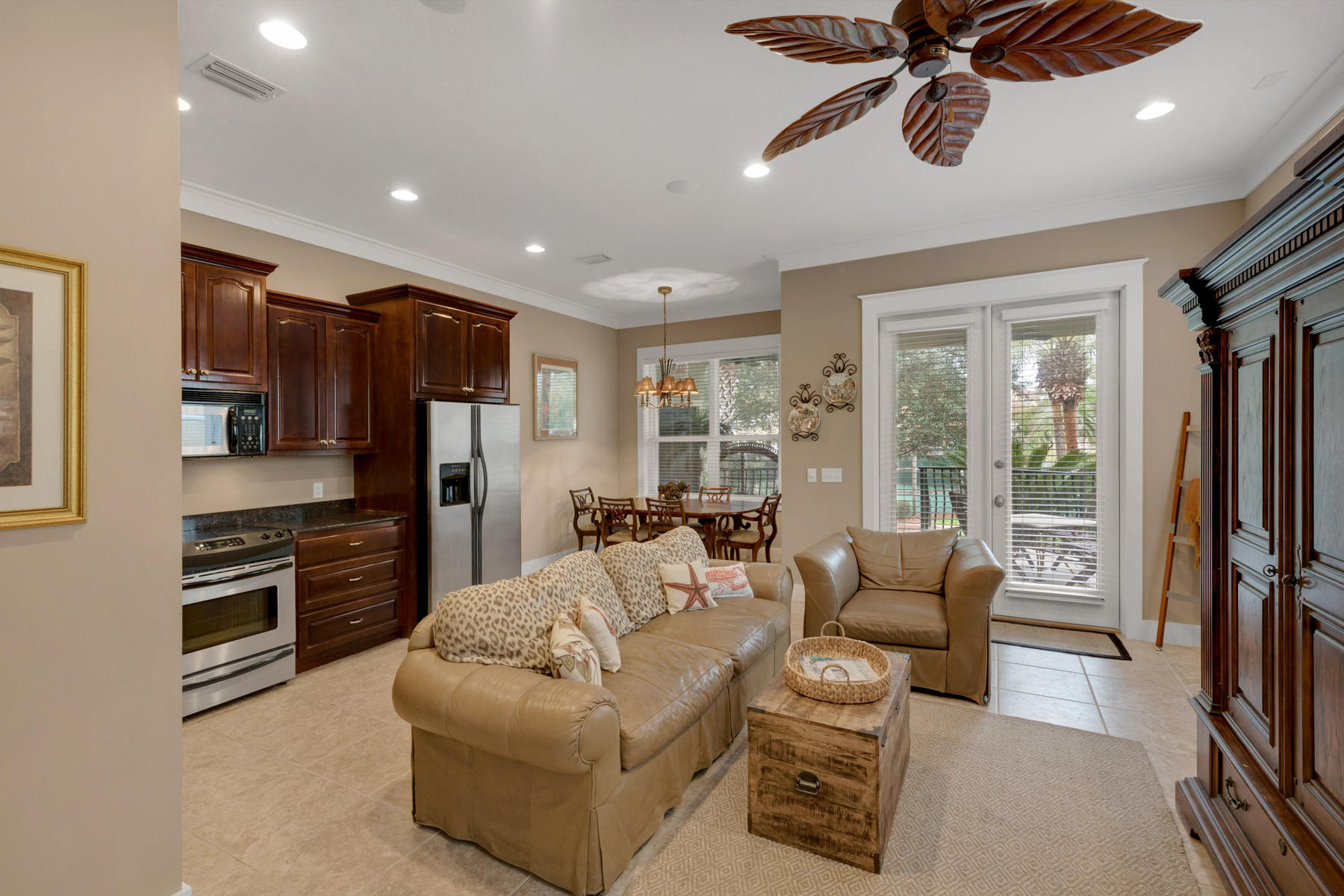 LA VALENCIA BEACH RESORT - Residential