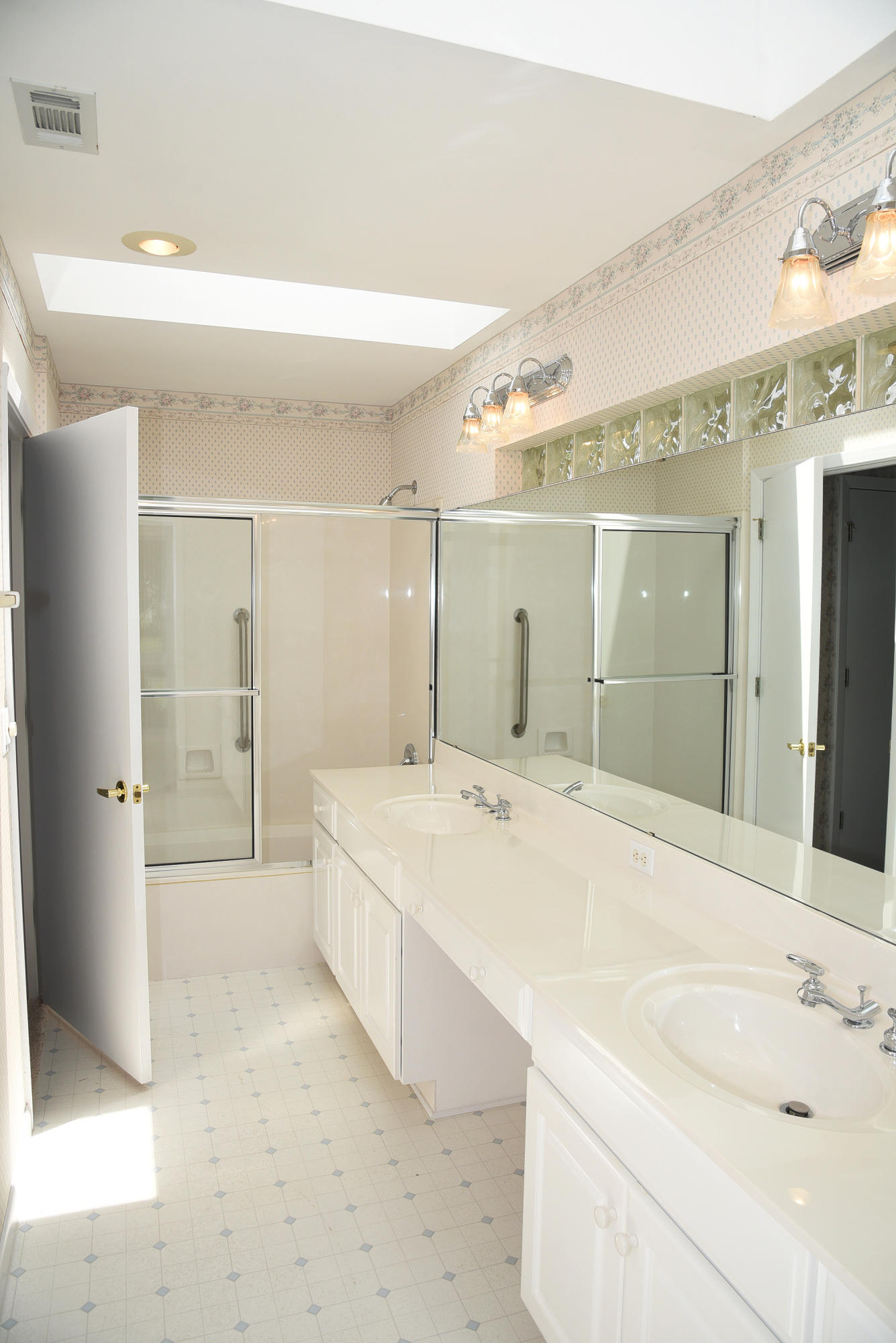 GLENLAKE PH 2 - Residential