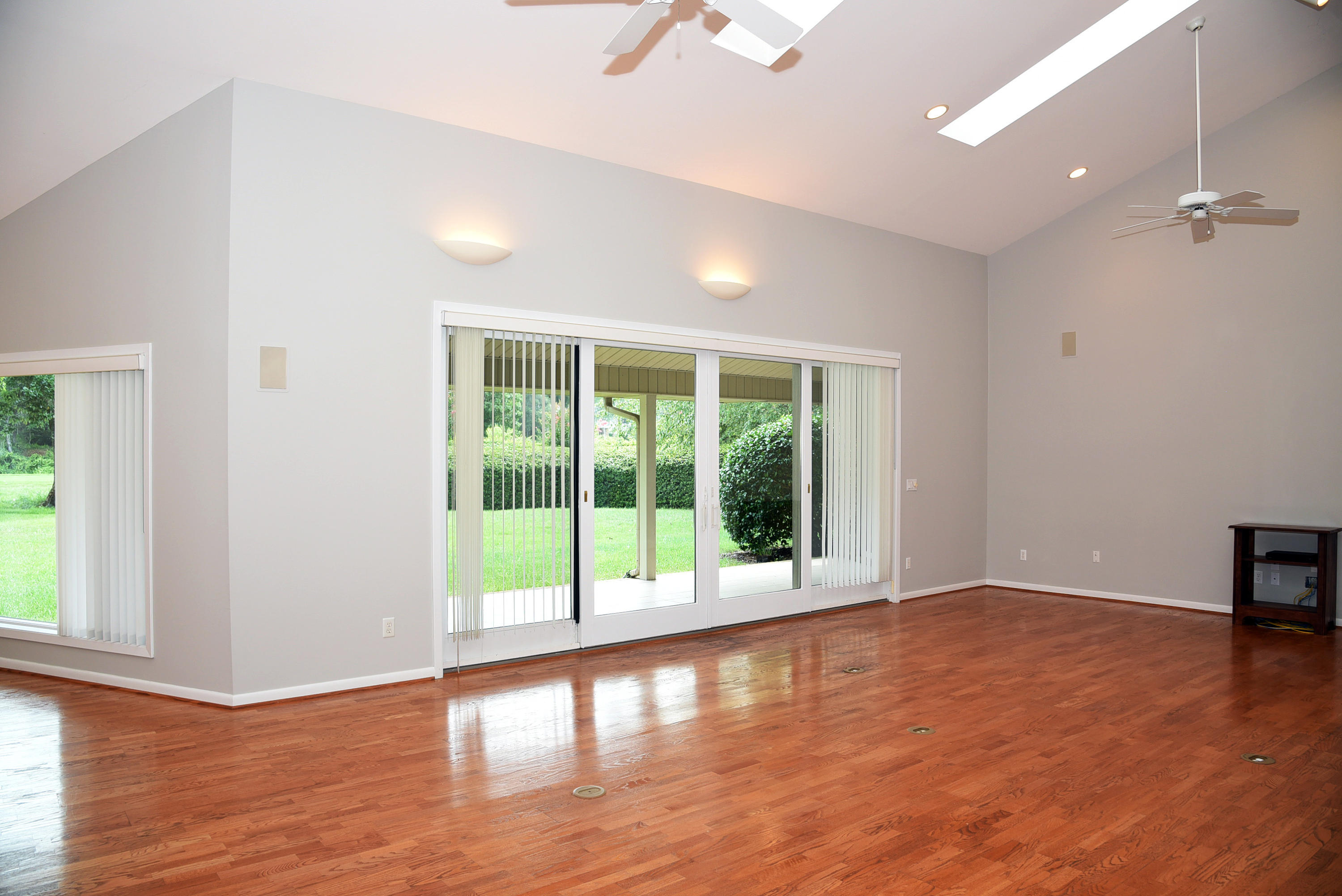 GLENLAKE PH 2 - Residential