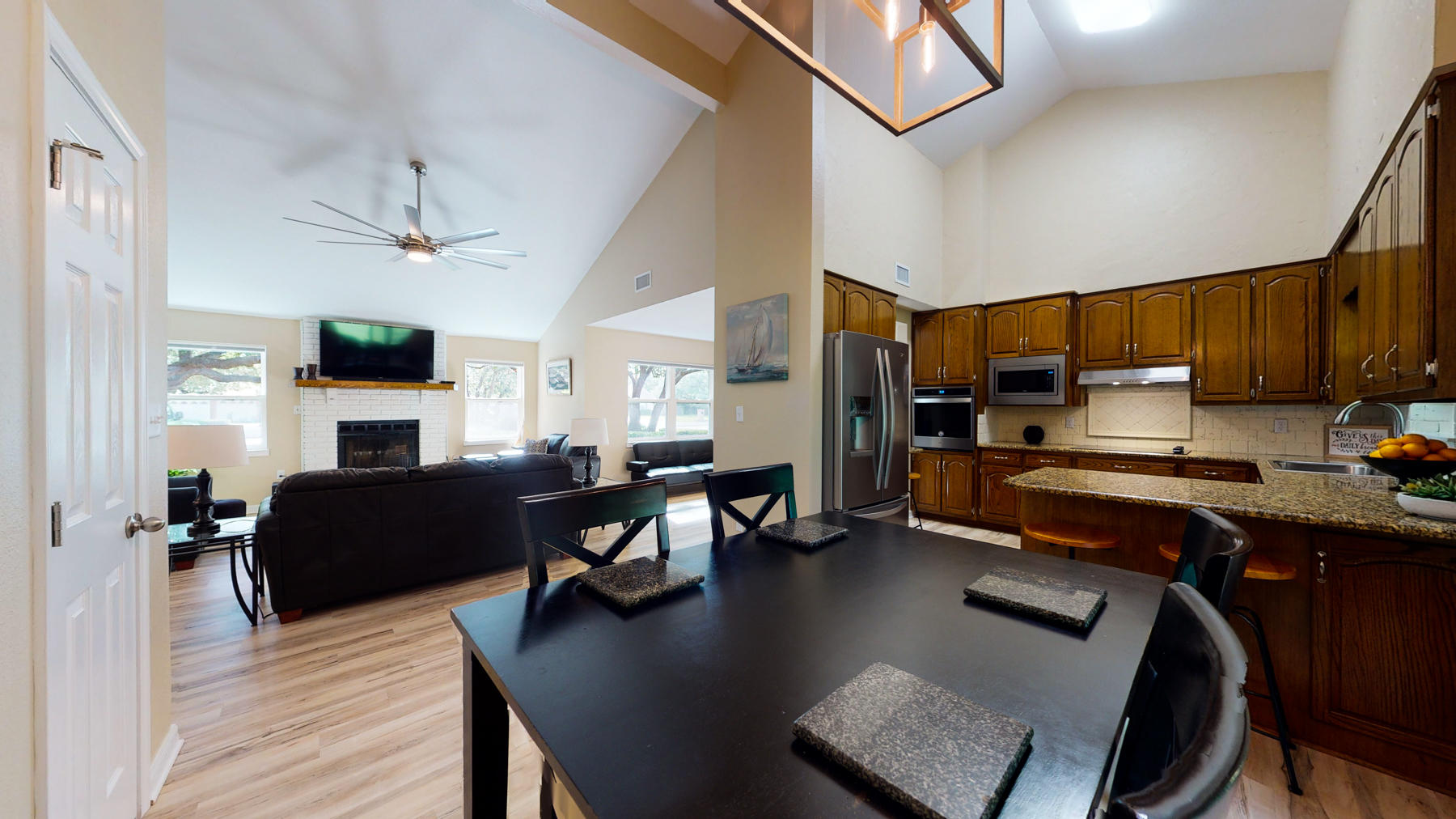 HOLLEY BY THE SEA - Residential