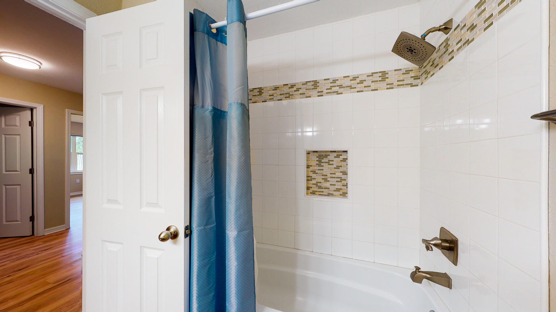 HOLLEY BY THE SEA - Residential