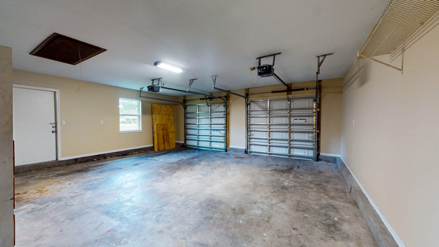 HOLLEY BY THE SEA - Residential