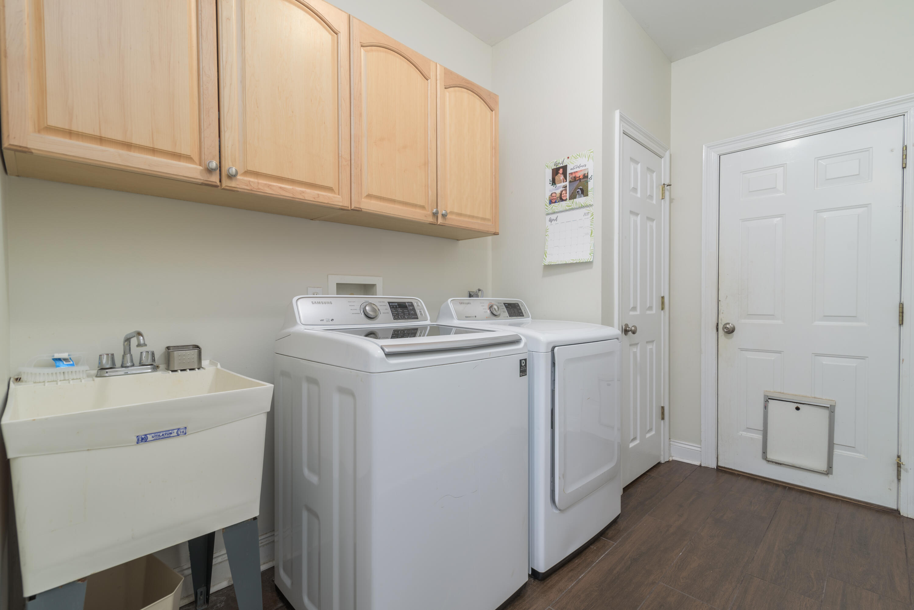 DANA POINTE - Residential