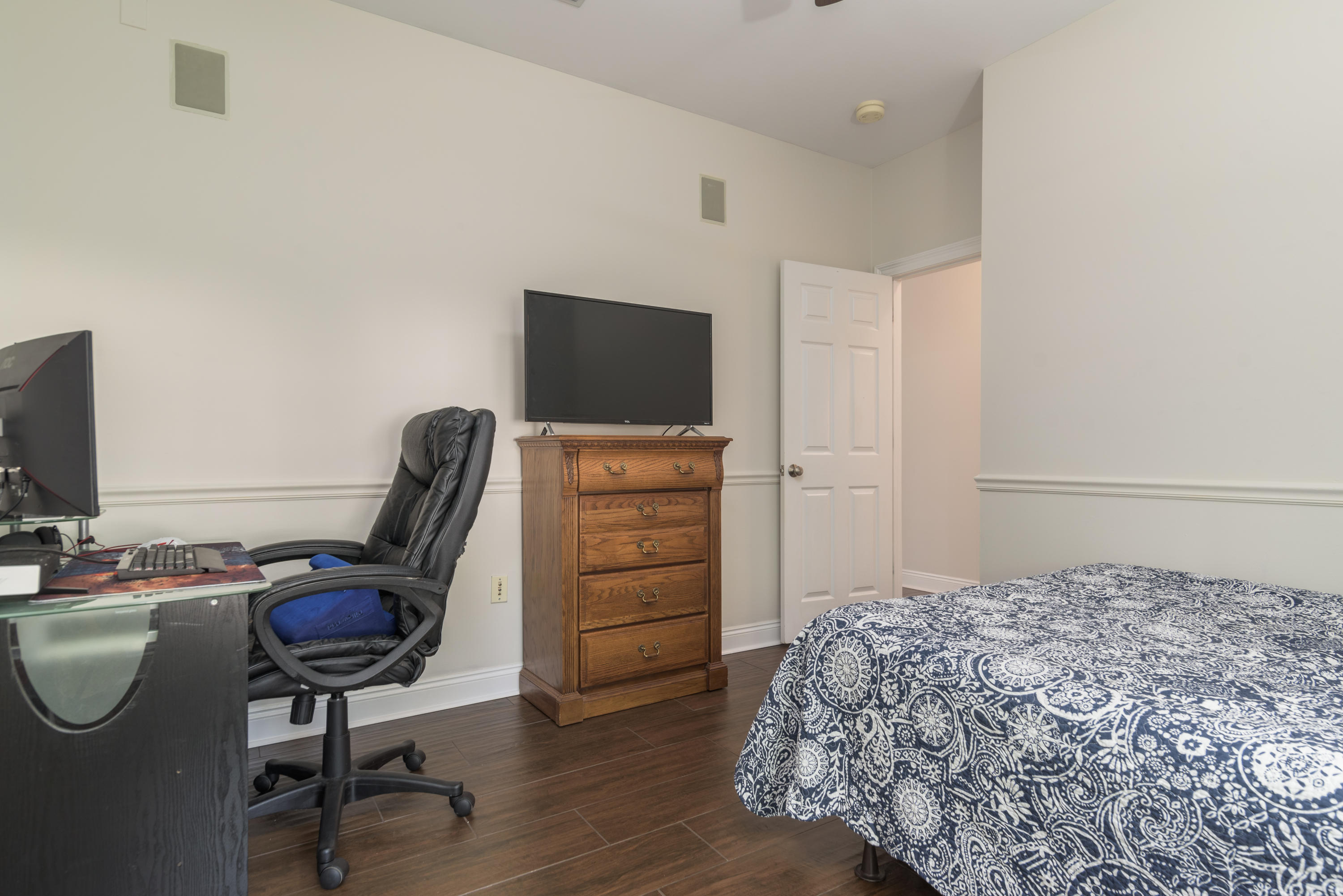 DANA POINTE - Residential