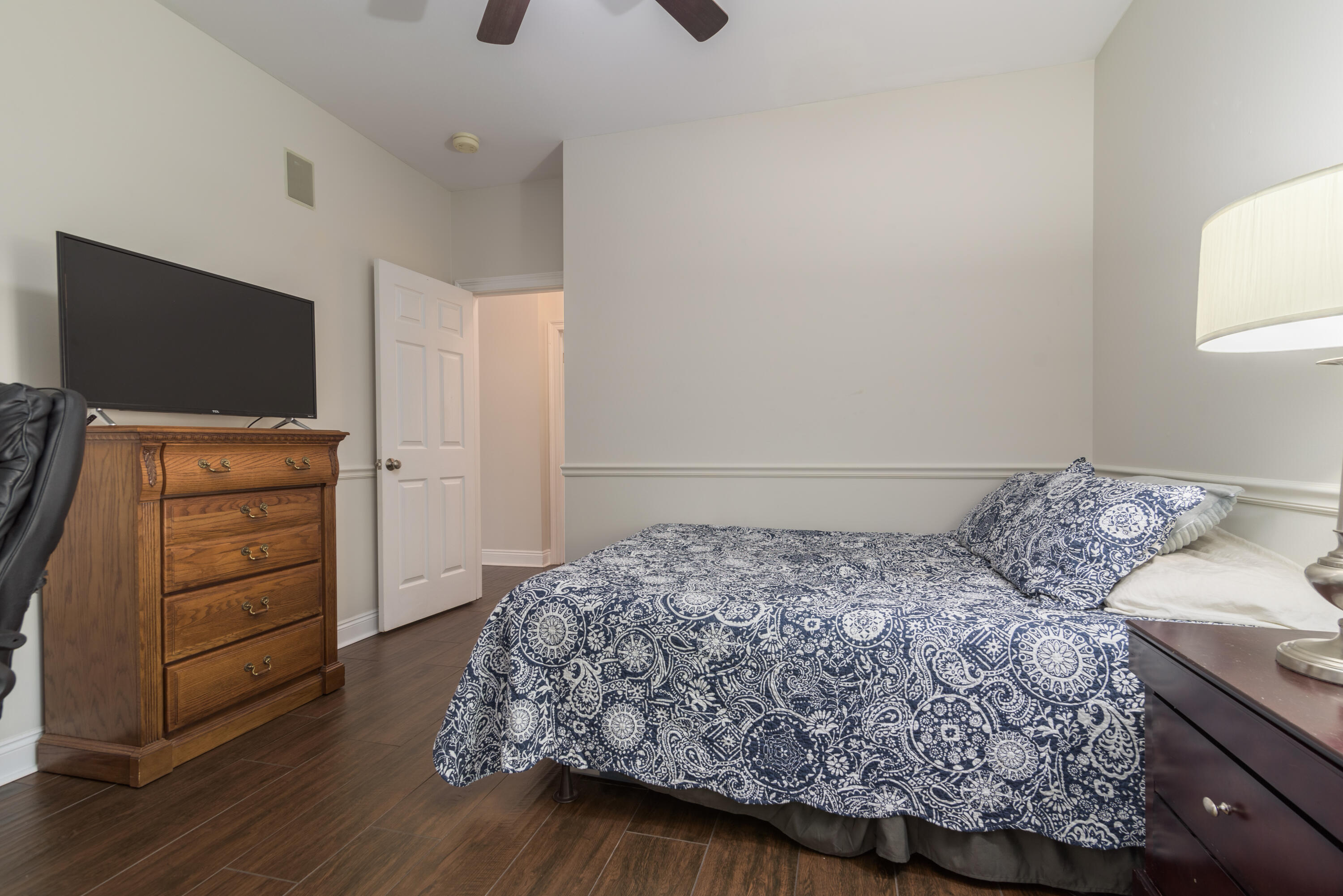 DANA POINTE - Residential