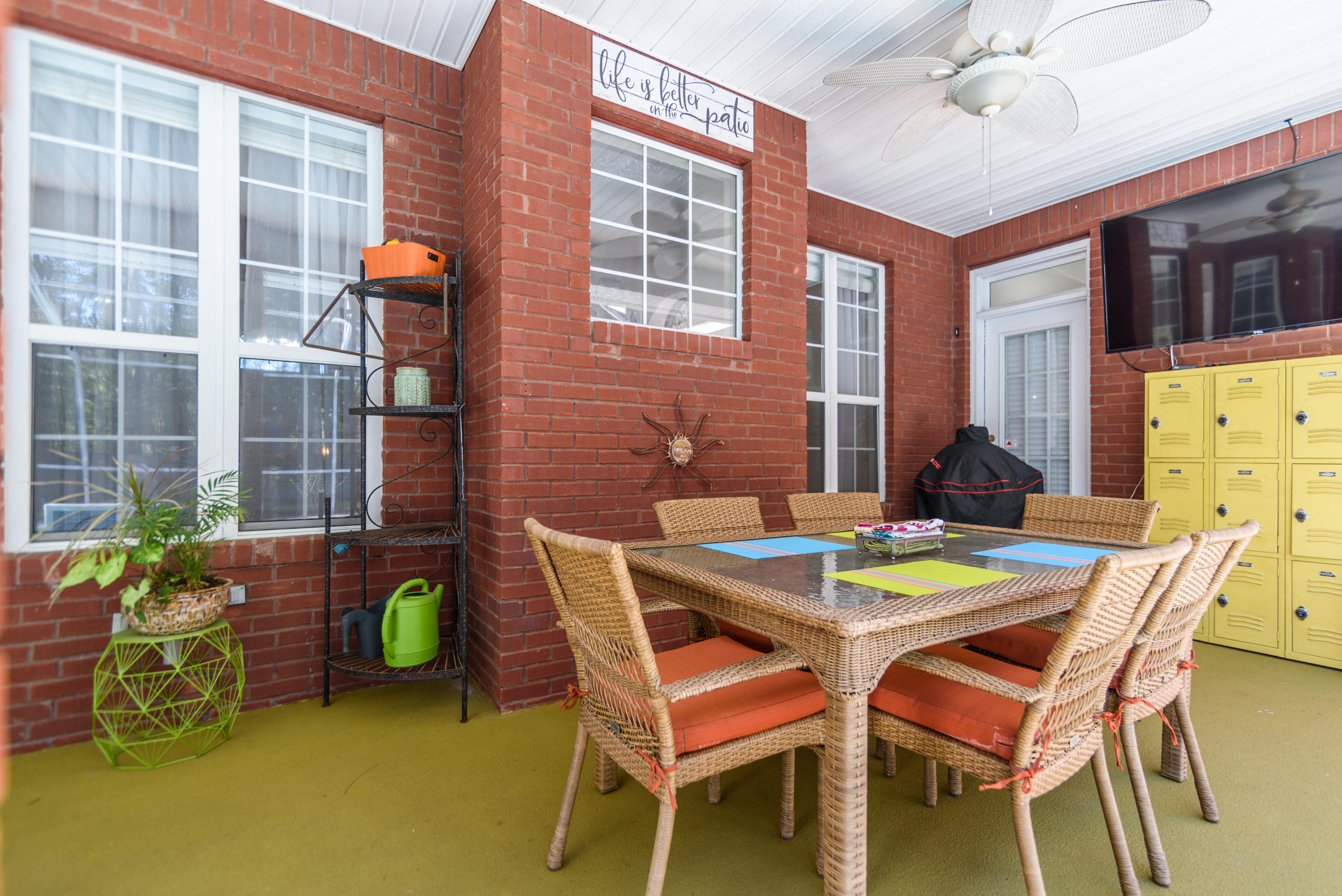 DANA POINTE - Residential