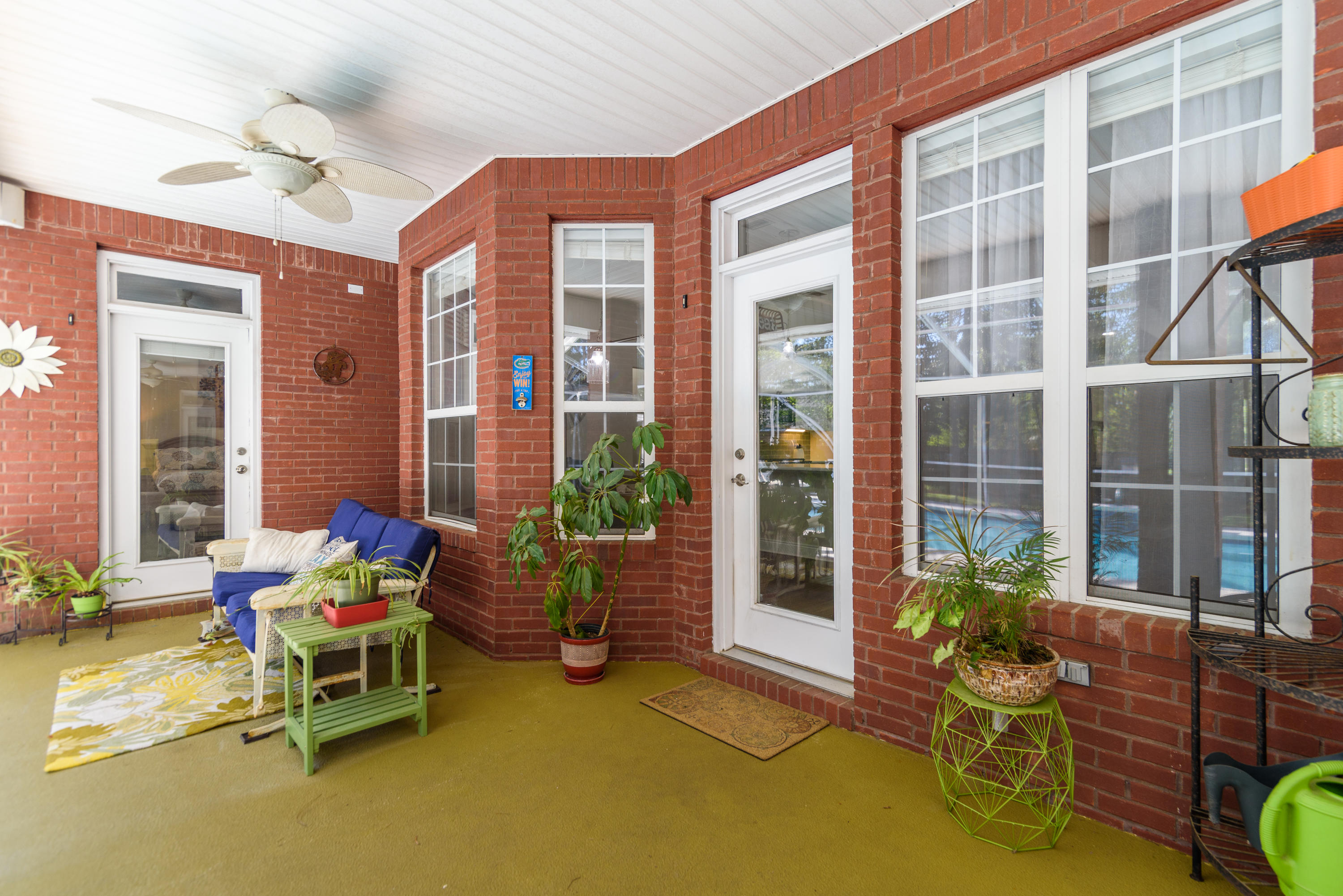 DANA POINTE - Residential