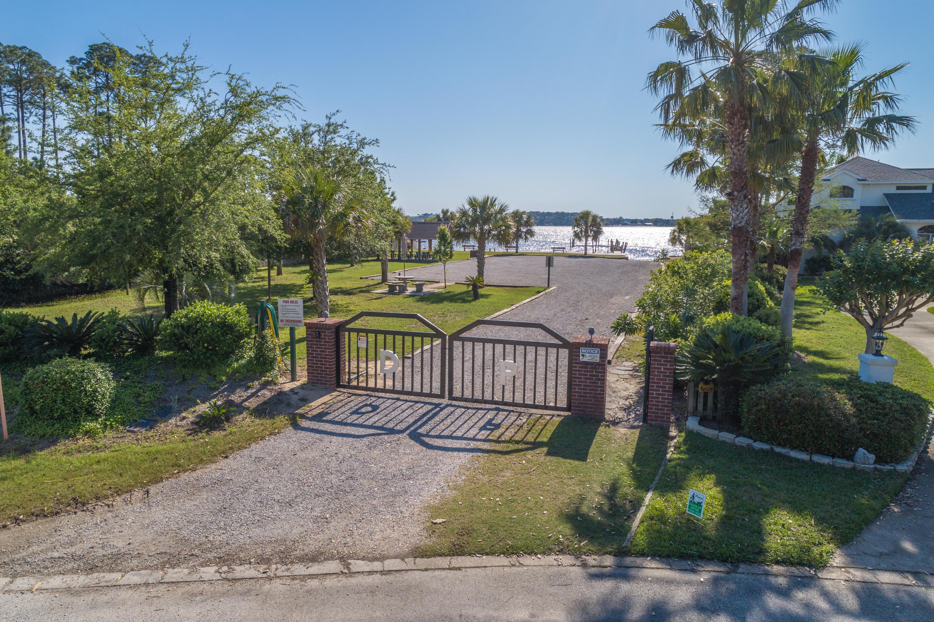 DANA POINTE - Residential