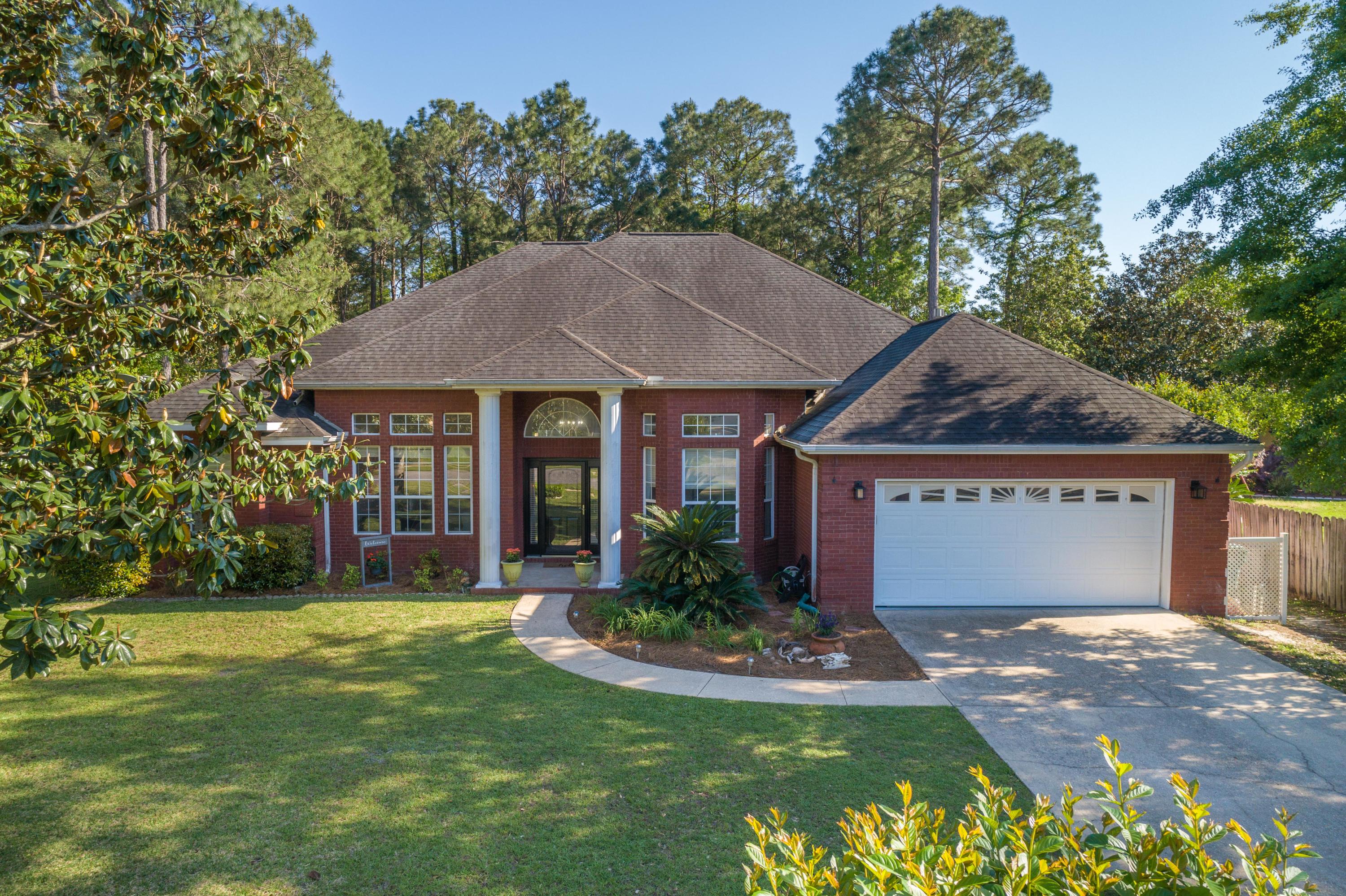 DANA POINTE - Residential