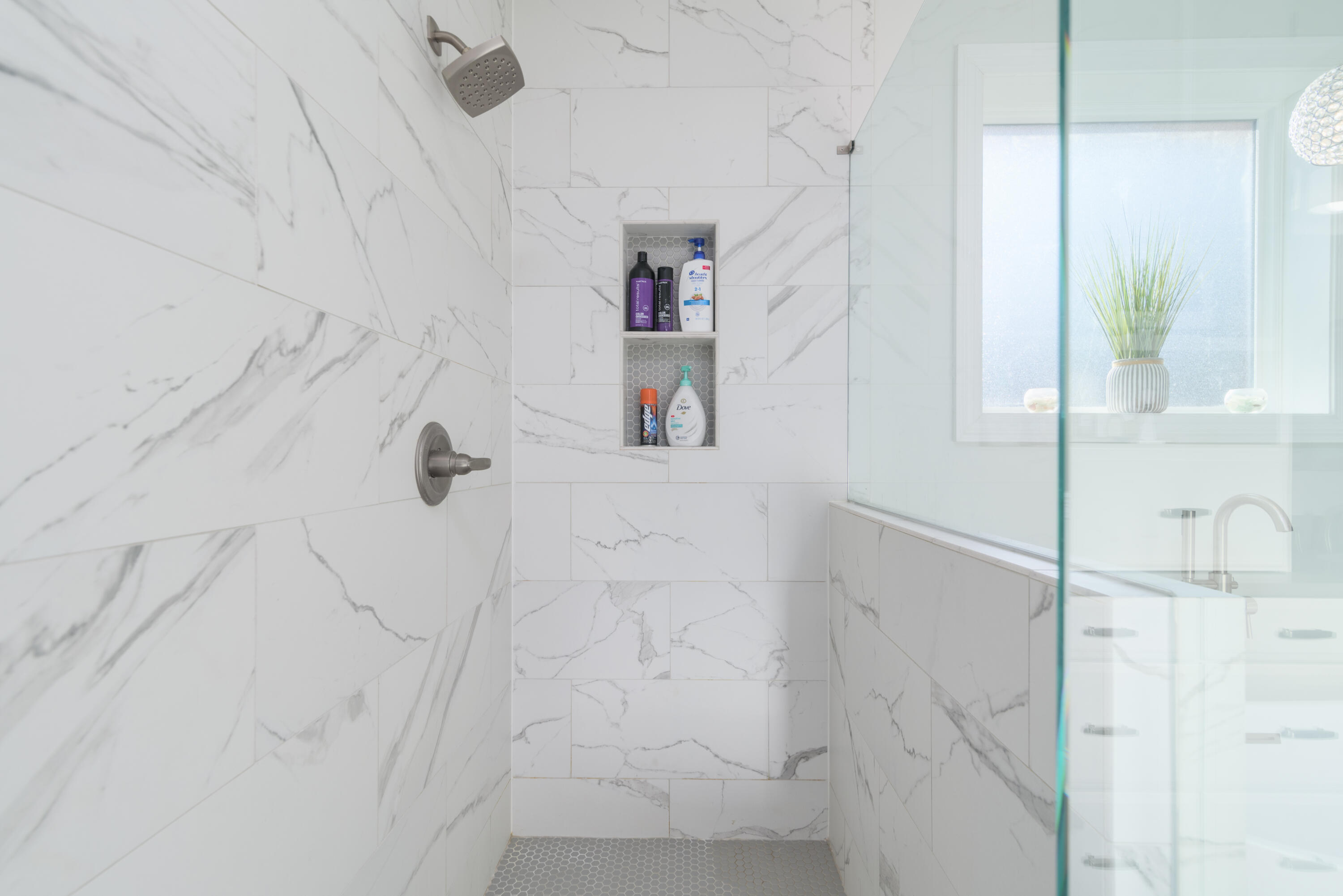 DANA POINTE - Residential