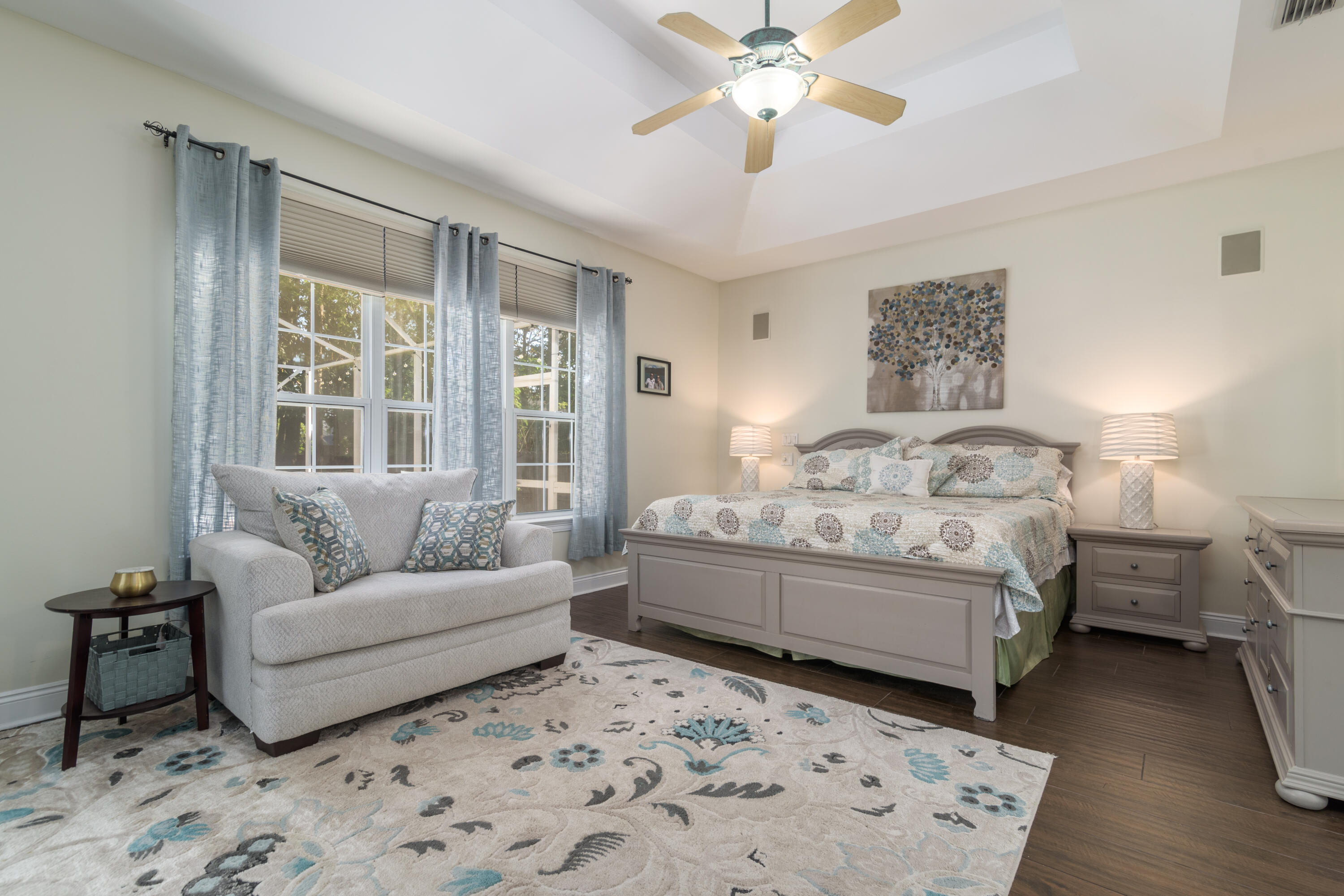 DANA POINTE - Residential