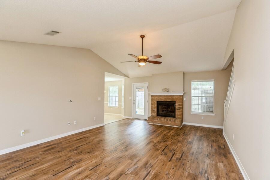 SHALIMAR COMMONS - Residential