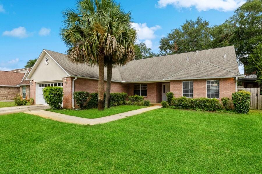 SHALIMAR COMMONS - Residential