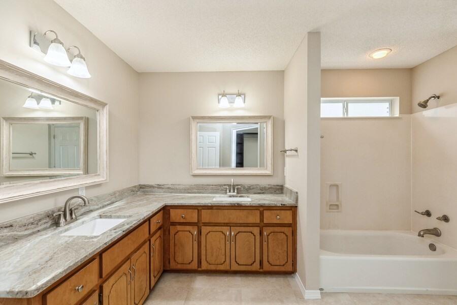 SHALIMAR COMMONS - Residential